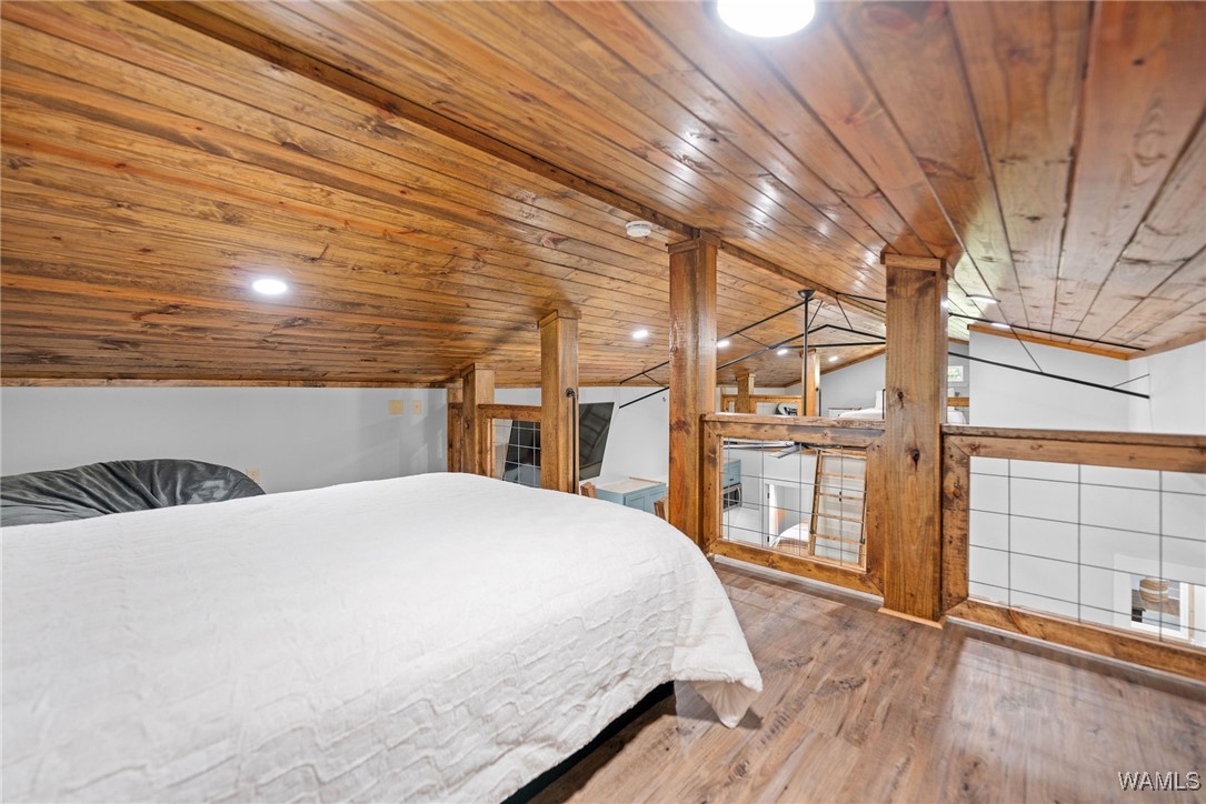 16772 N River Shores Road