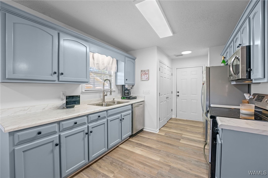 15980 Stone Ridge Circle