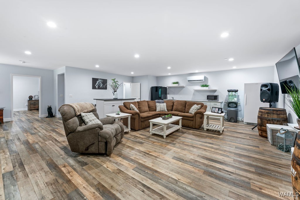 12245 Country Club Drive