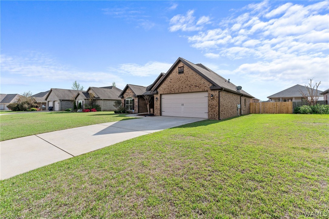 13468 Maple Leaf Circle