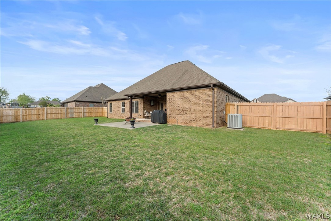 13468 Maple Leaf Circle