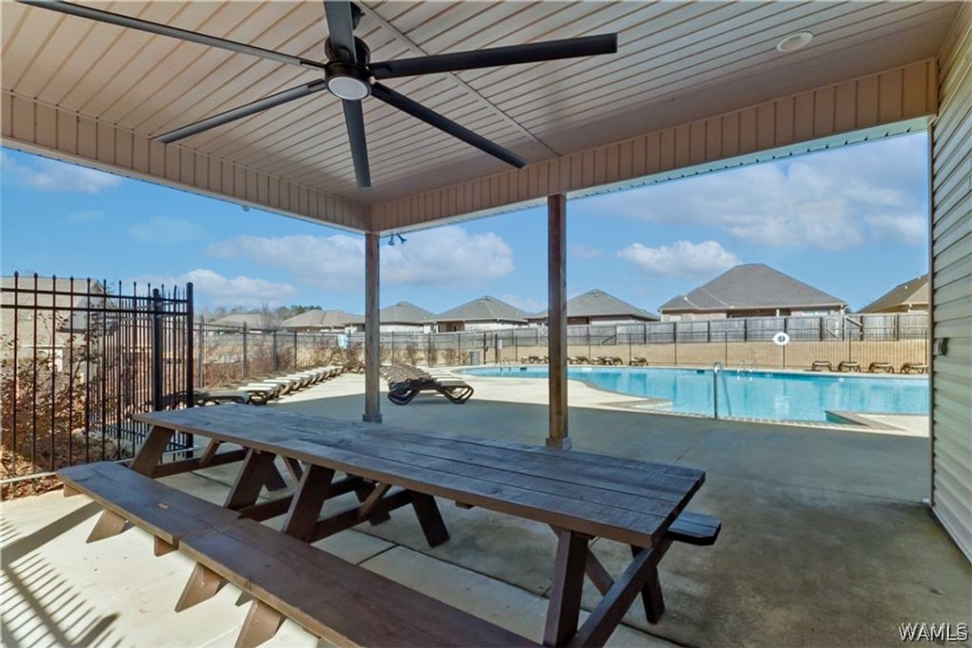 13468 Maple Leaf Circle