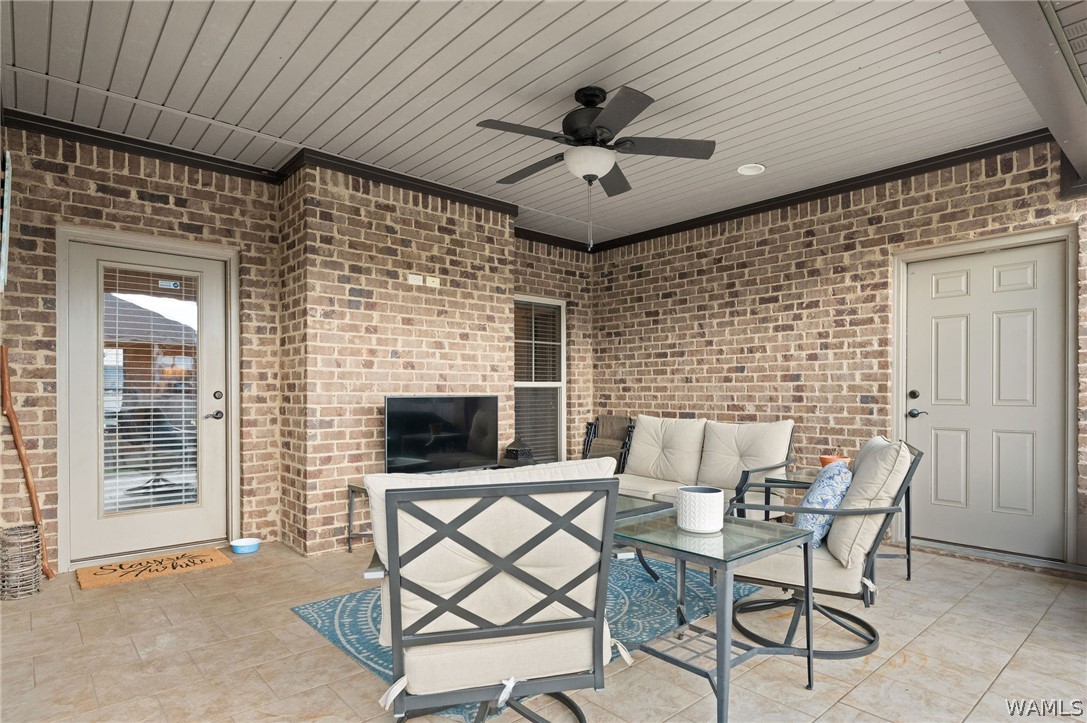 13468 Maple Leaf Circle