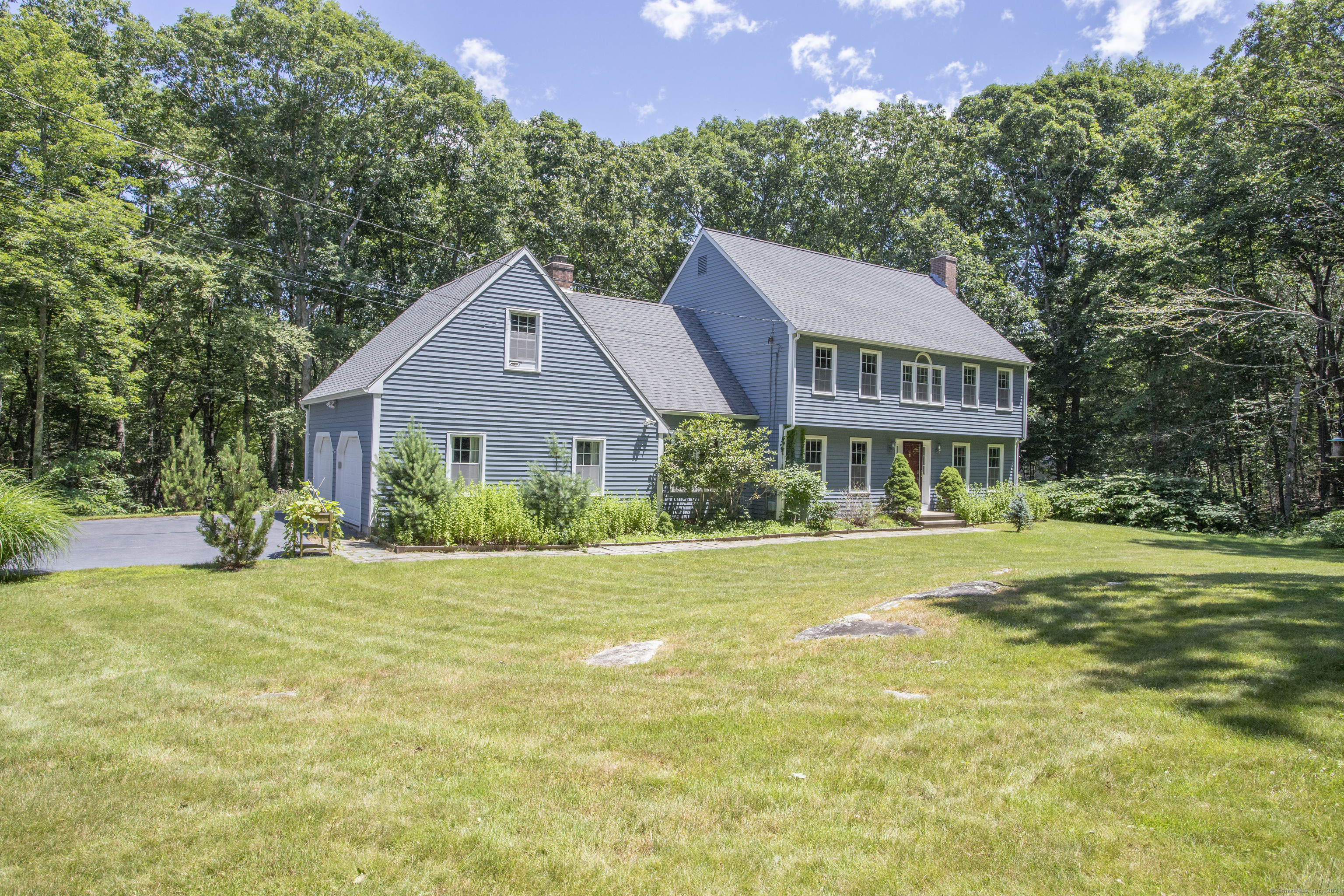 24 Pepperidge Trail