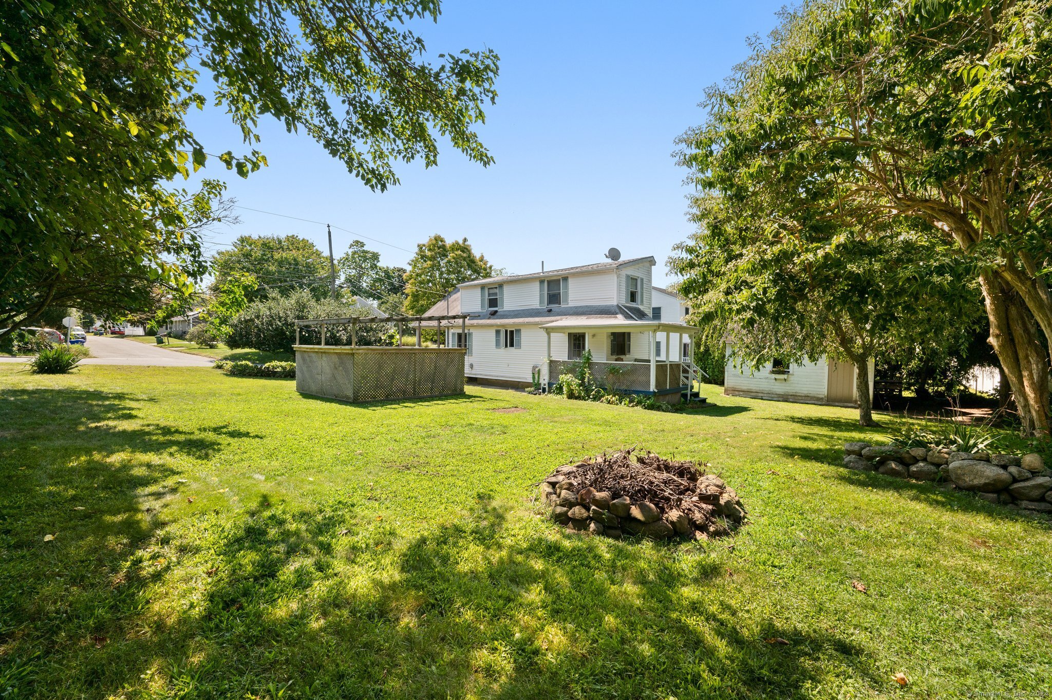28 4th Avenue
