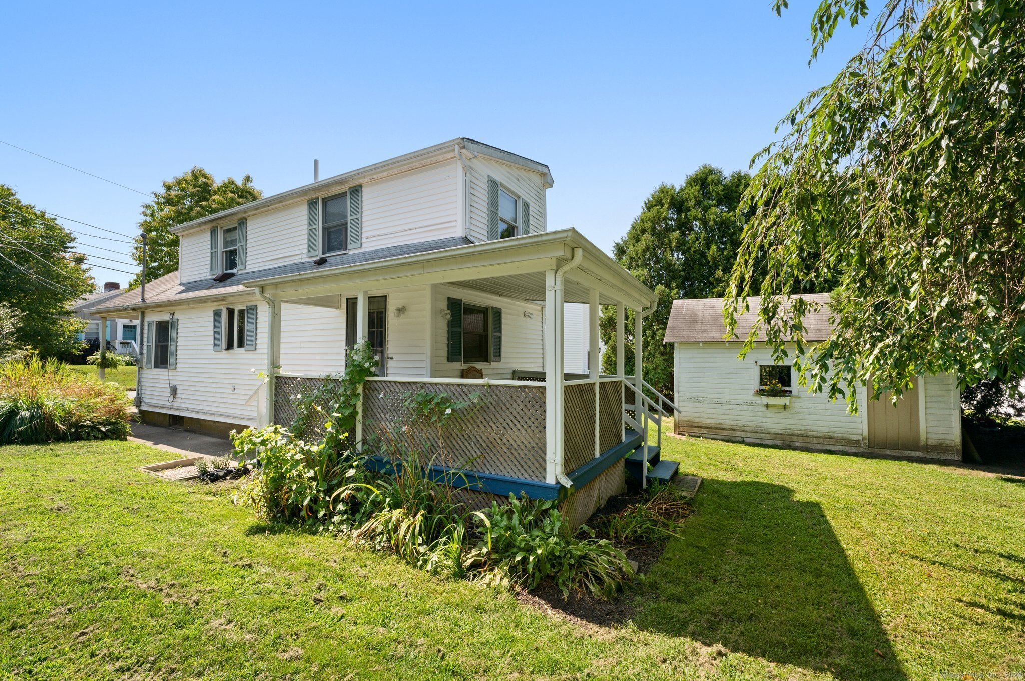 28 4th Avenue