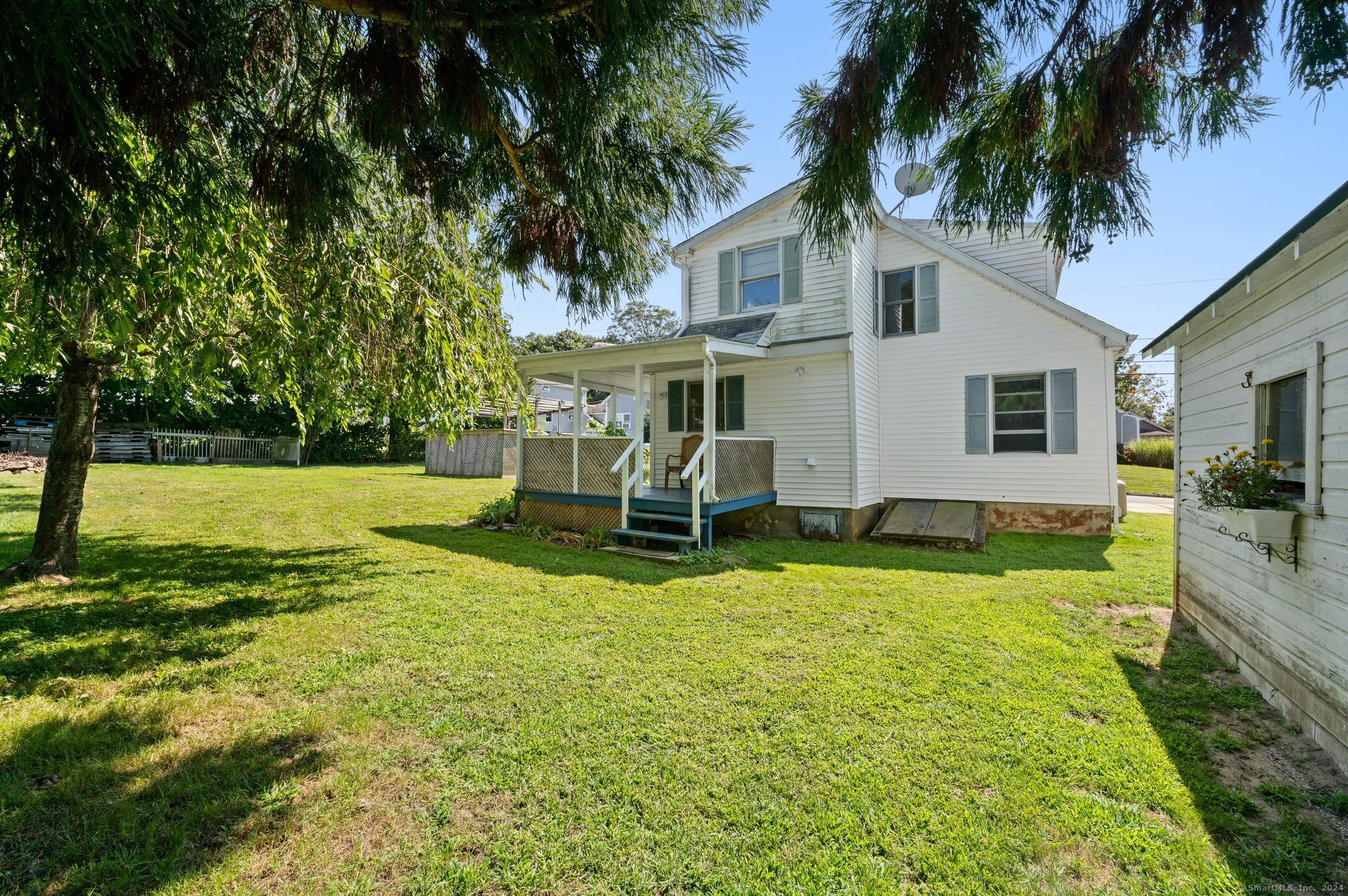 28 4th Avenue