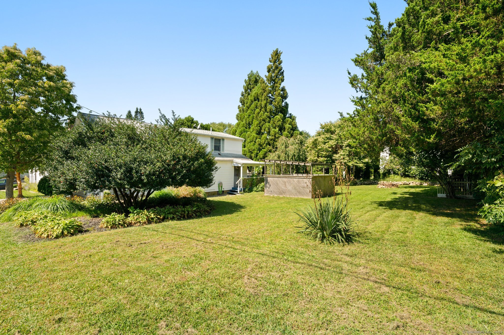 28 4th Avenue