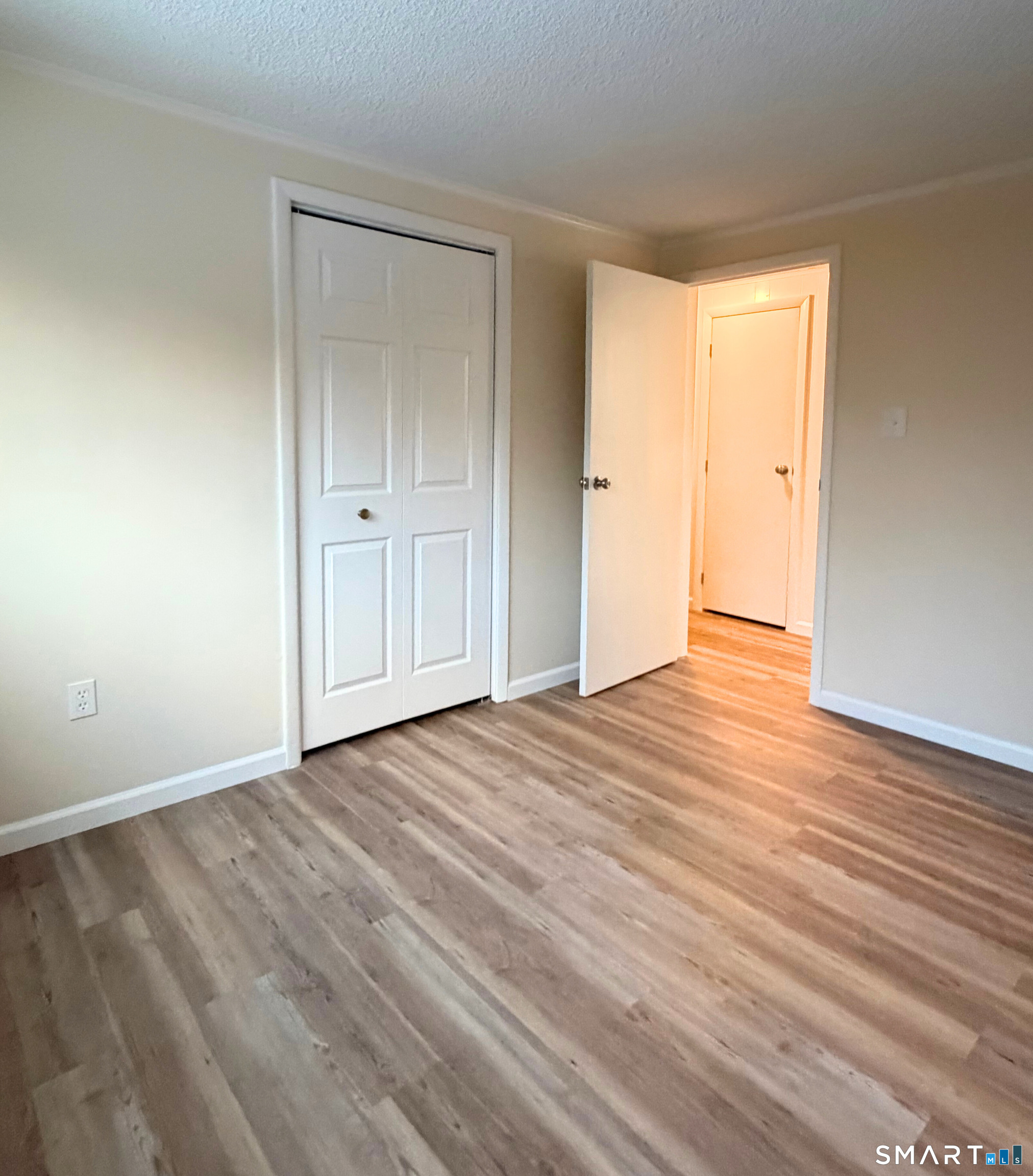 328 Hammock Road North