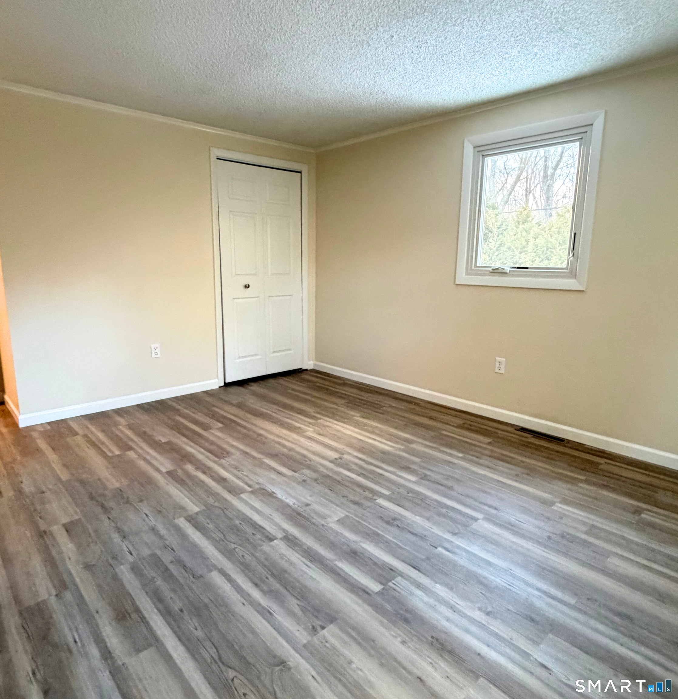 328 Hammock Road North