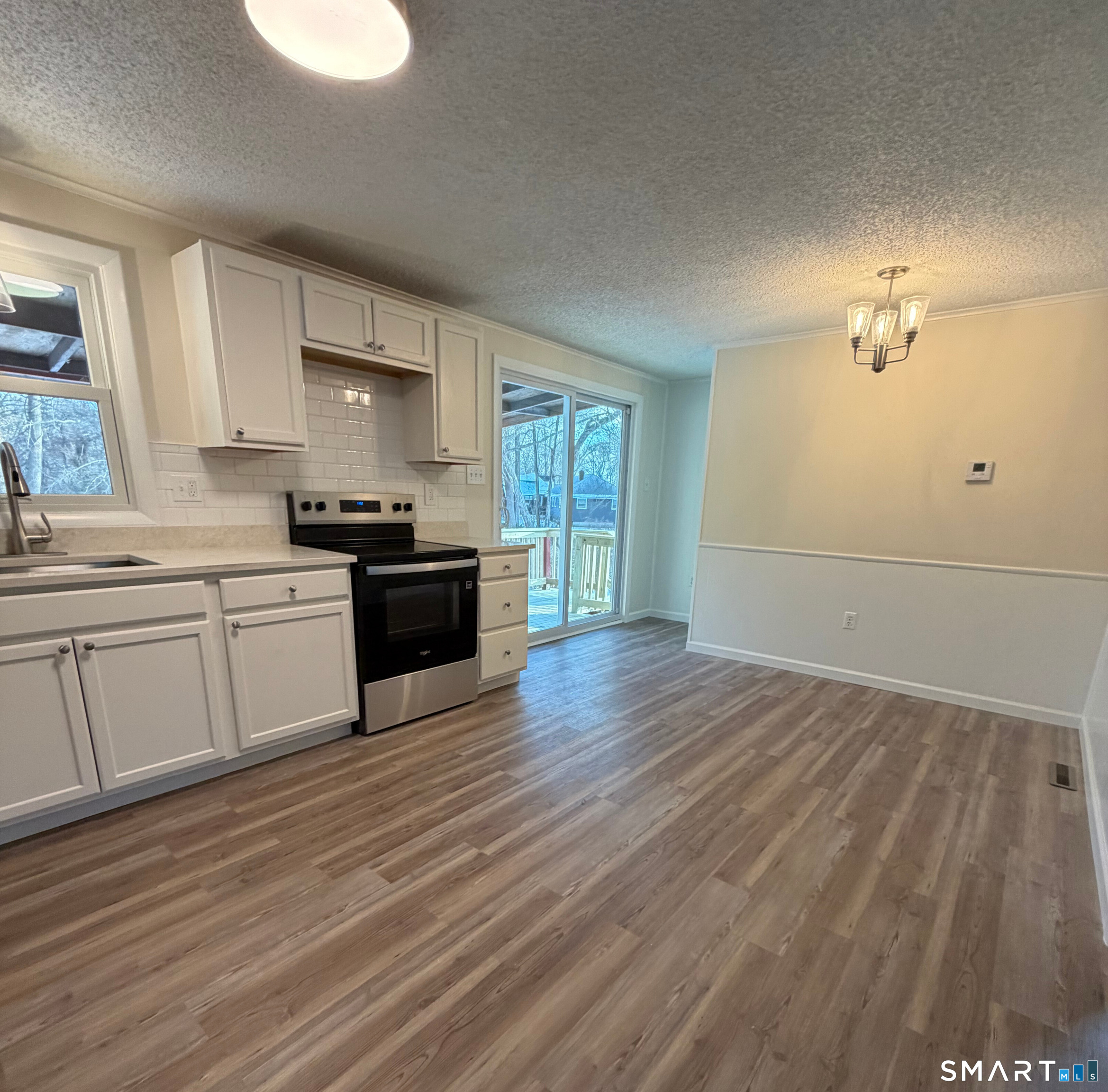 328 Hammock Road North
