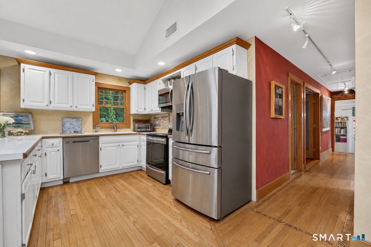 308 Old Colchester Road Unit: 6