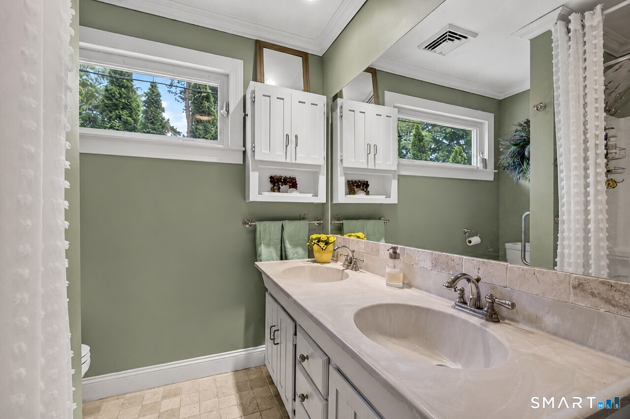 308 Old Colchester Road Unit: 6