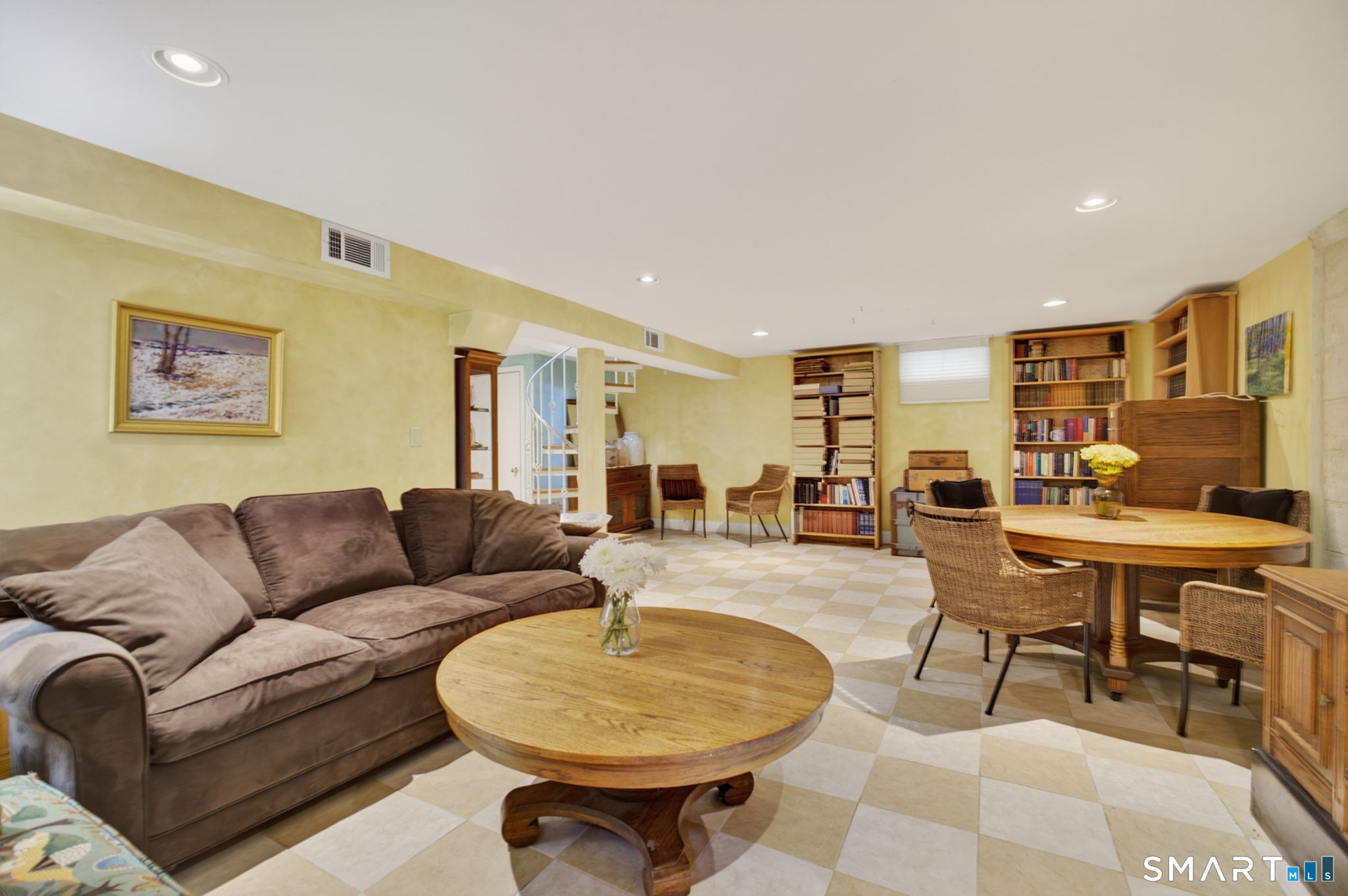 308 Old Colchester Road Unit: 6