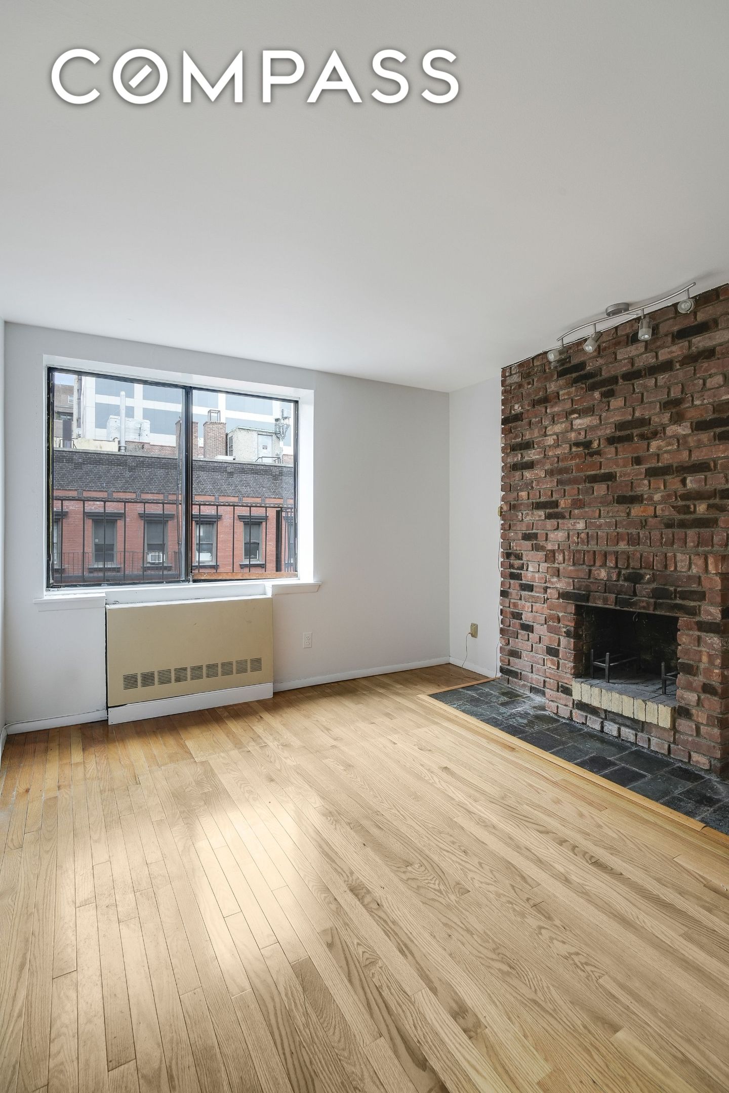 160 E 26th Street 5F