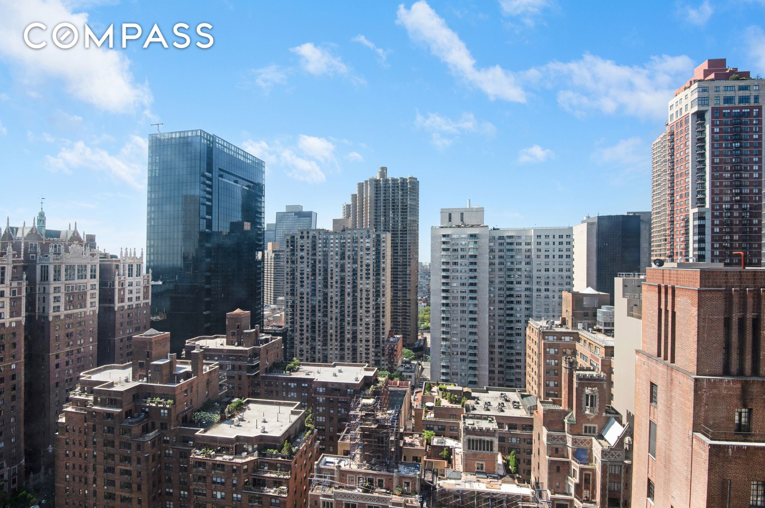 320 E 42nd Street 2510