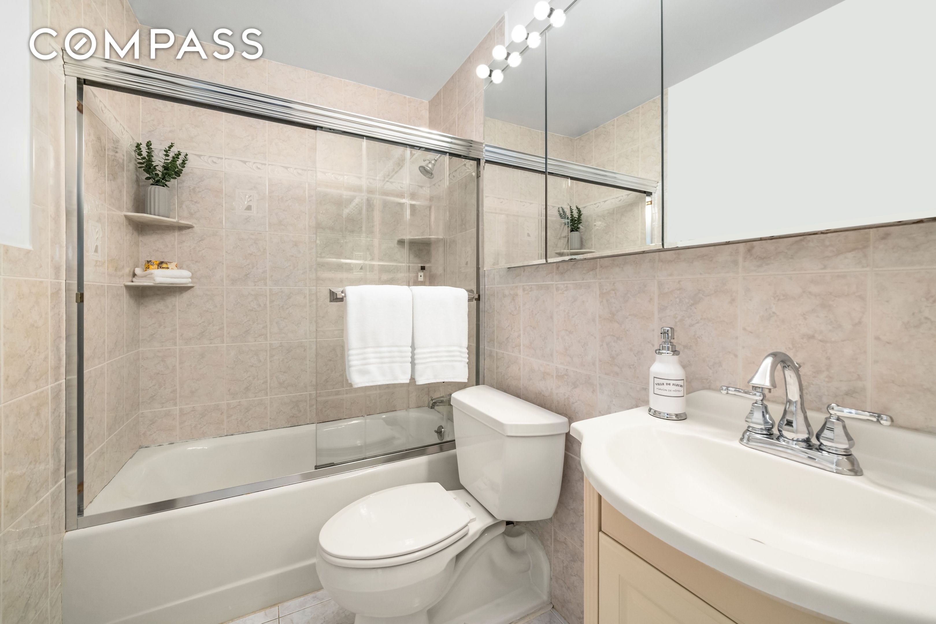 77 Bleecker Street 421E