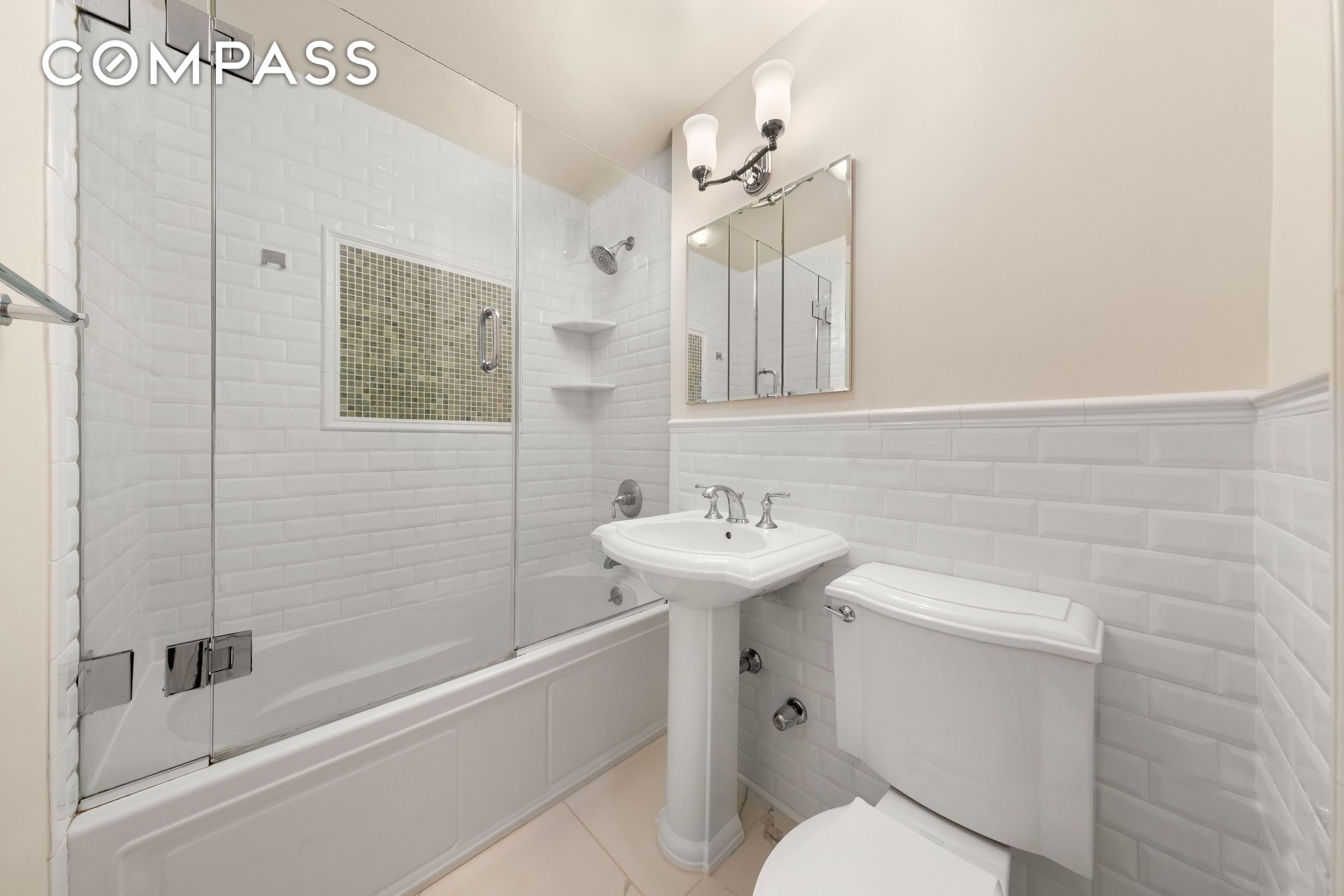 16 W 16th Street 10MNS