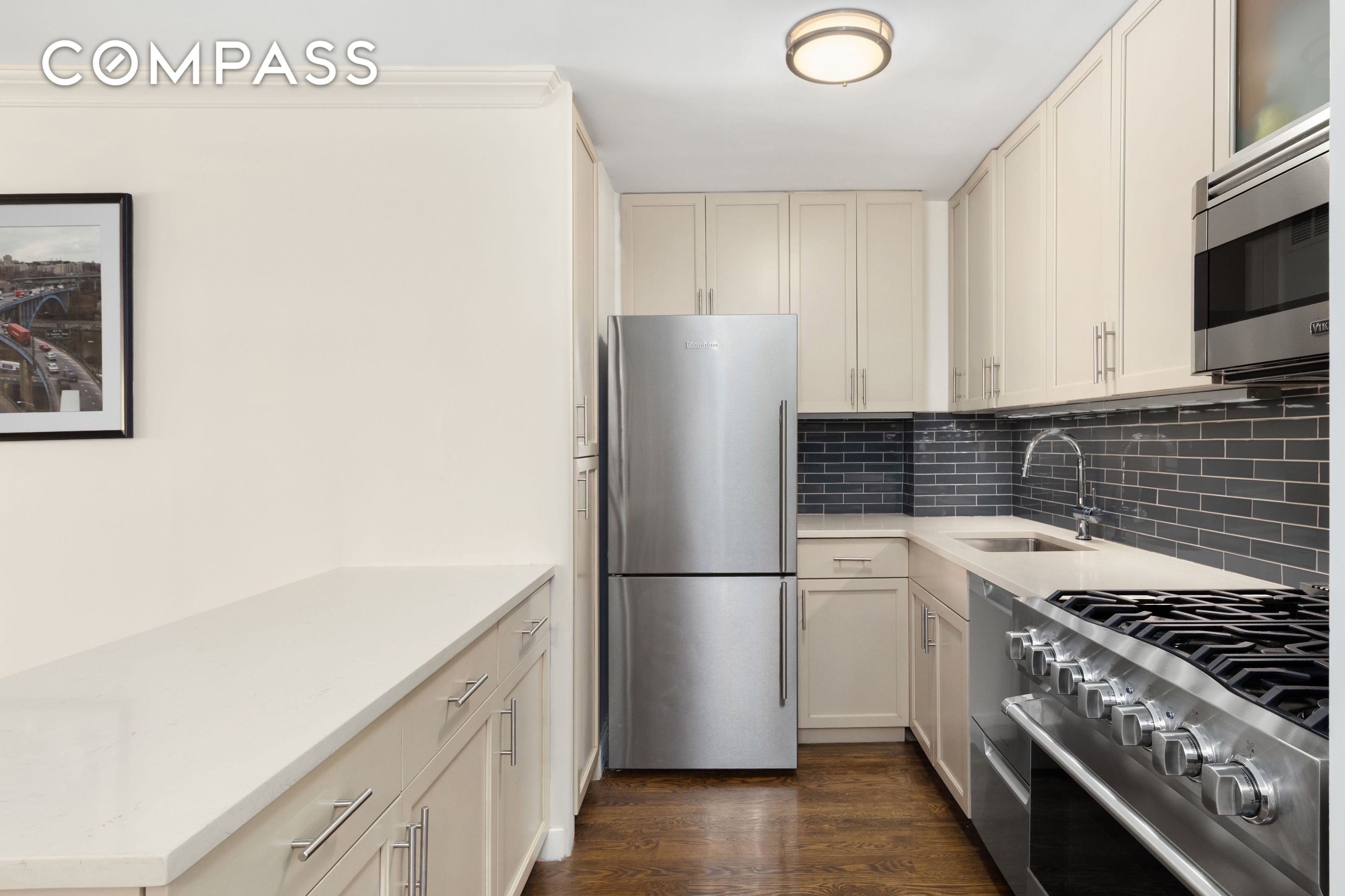 16 W 16th Street 10MNS