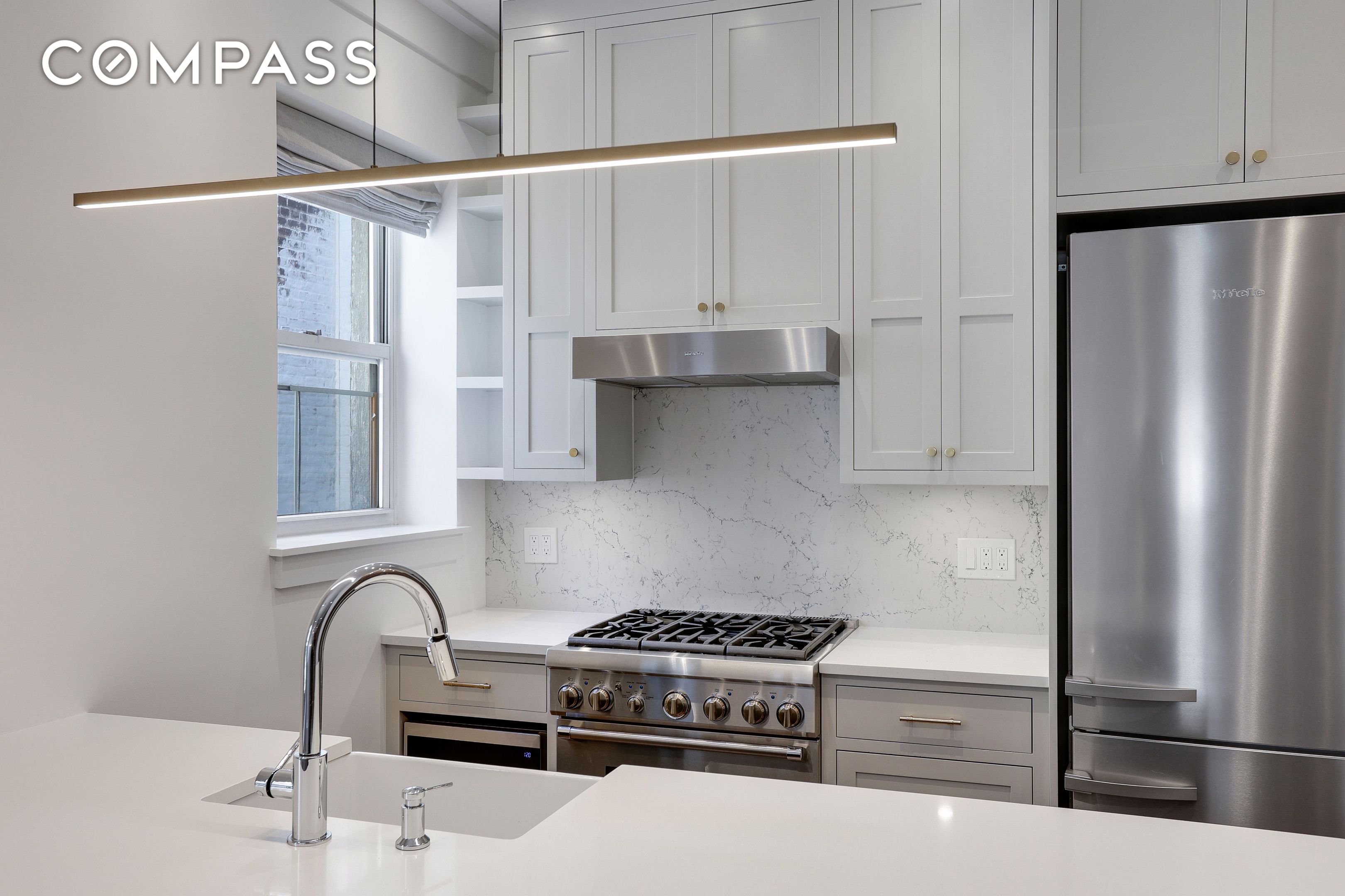 133 E 30th Street PH5B