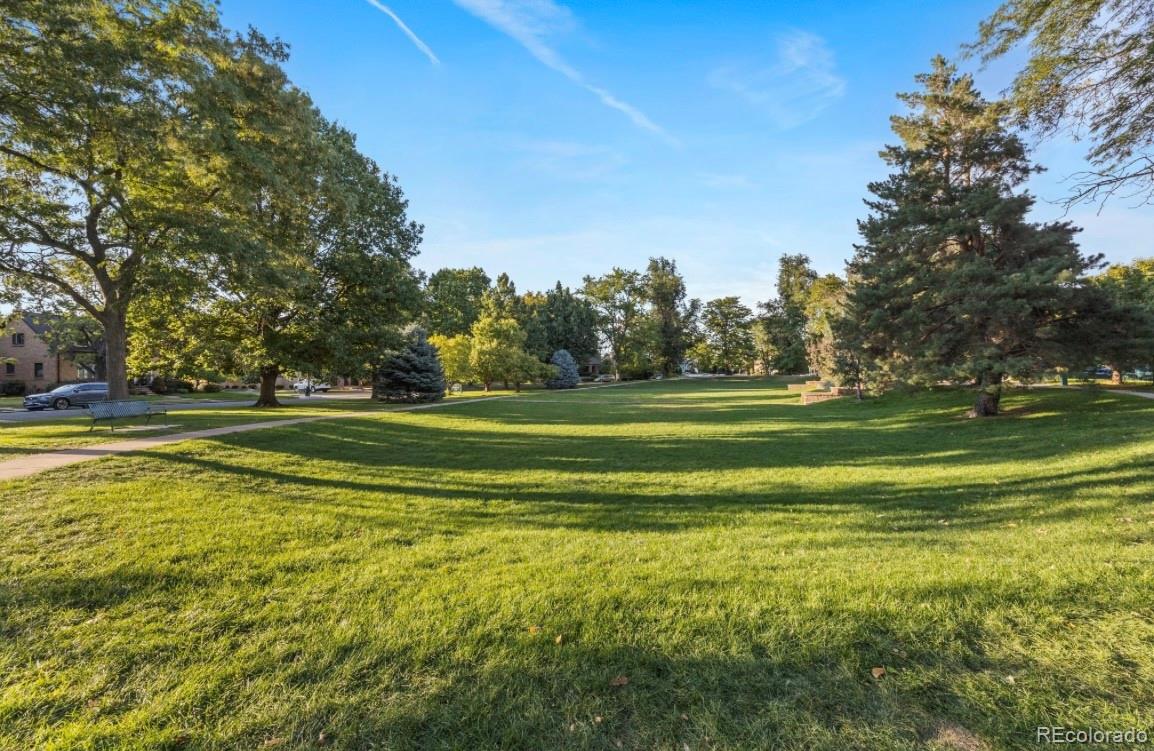 944 S Euclid Way