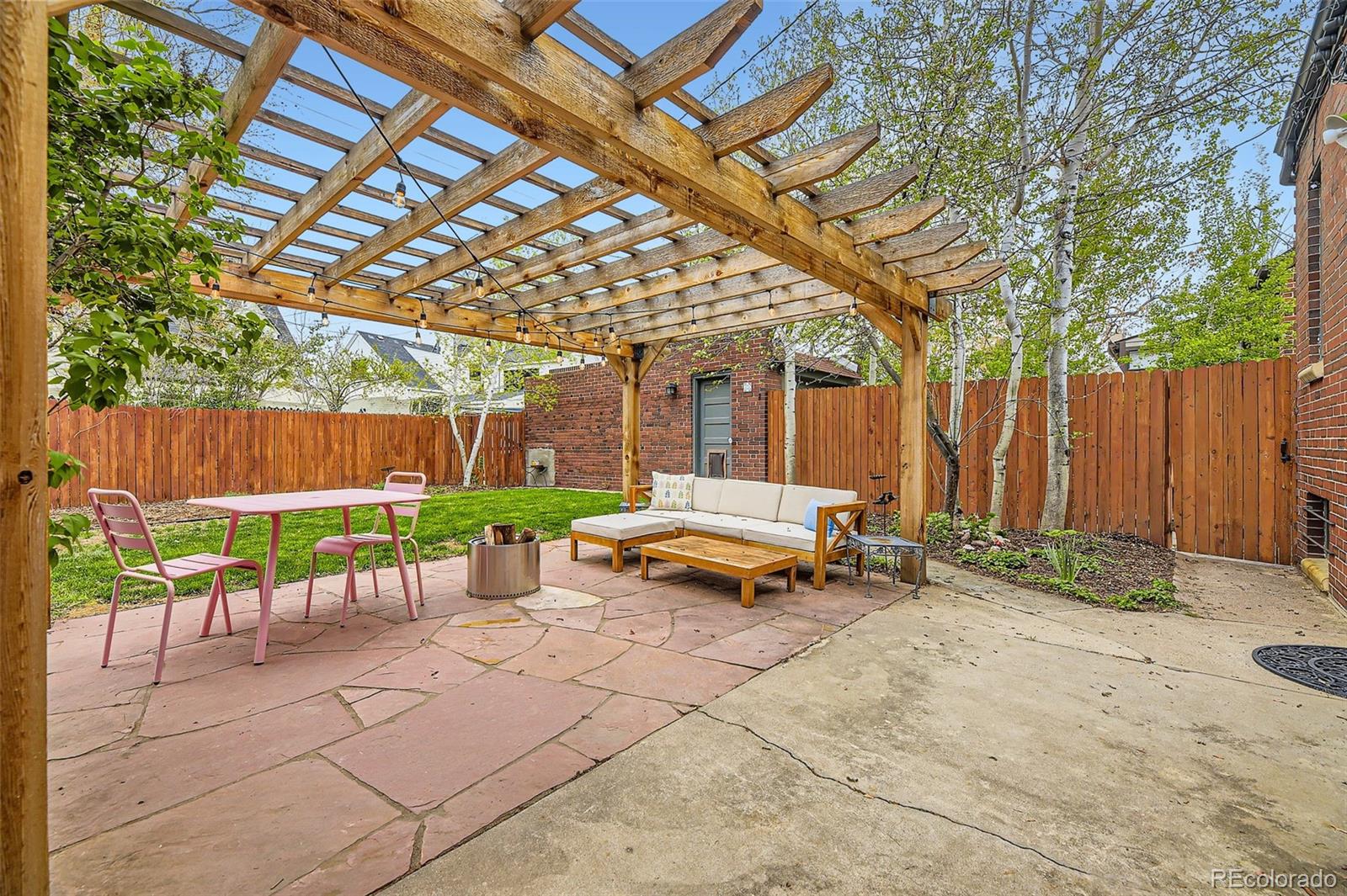 944 S Euclid Way