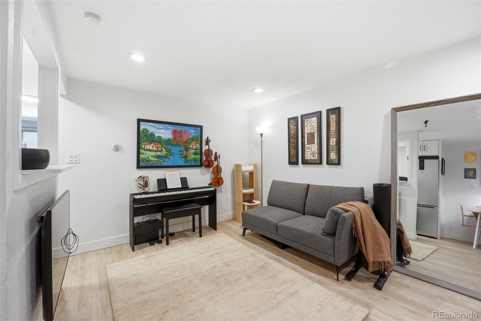 148 S Emerson Street Unit: 104