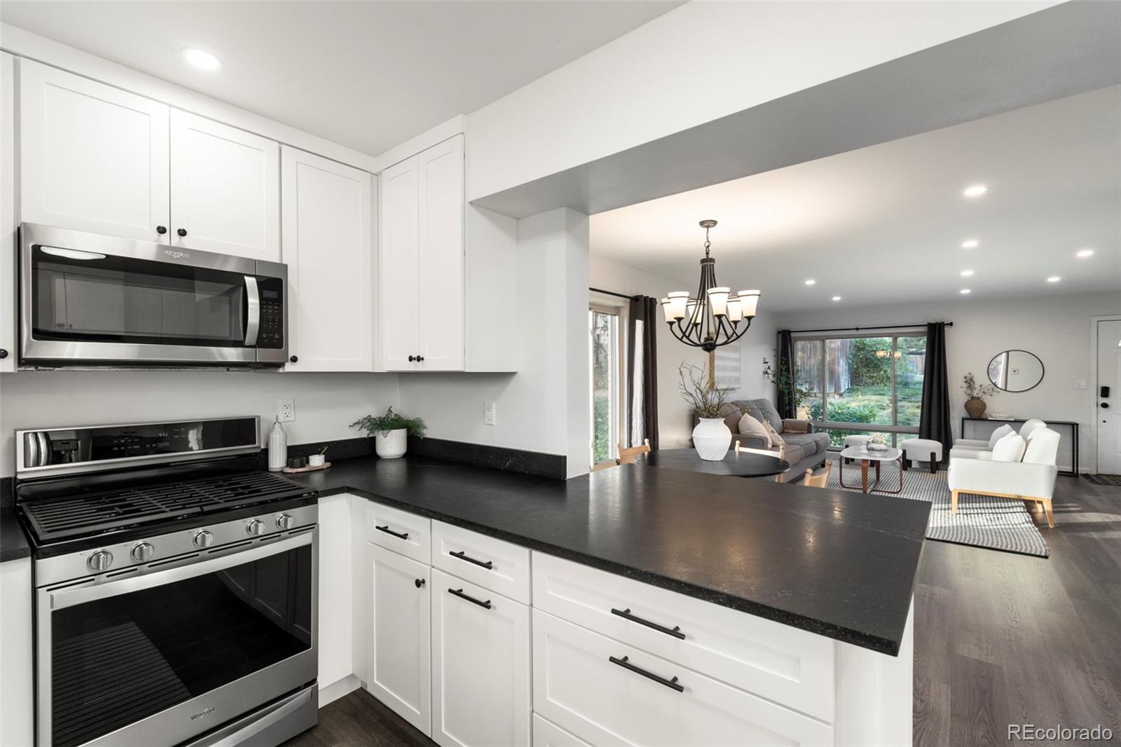 4416 W Pondview Drive