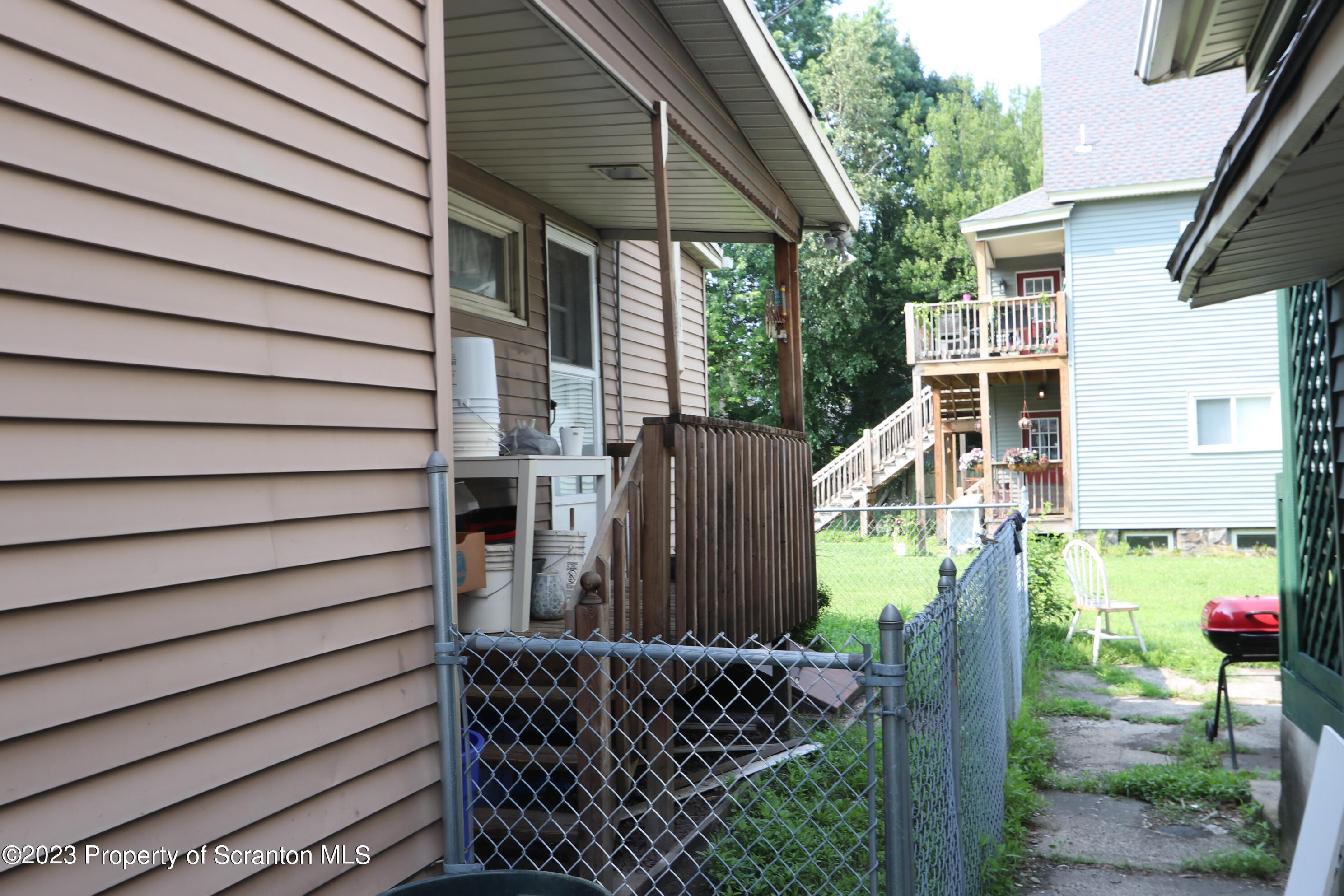 610 Moosic Street