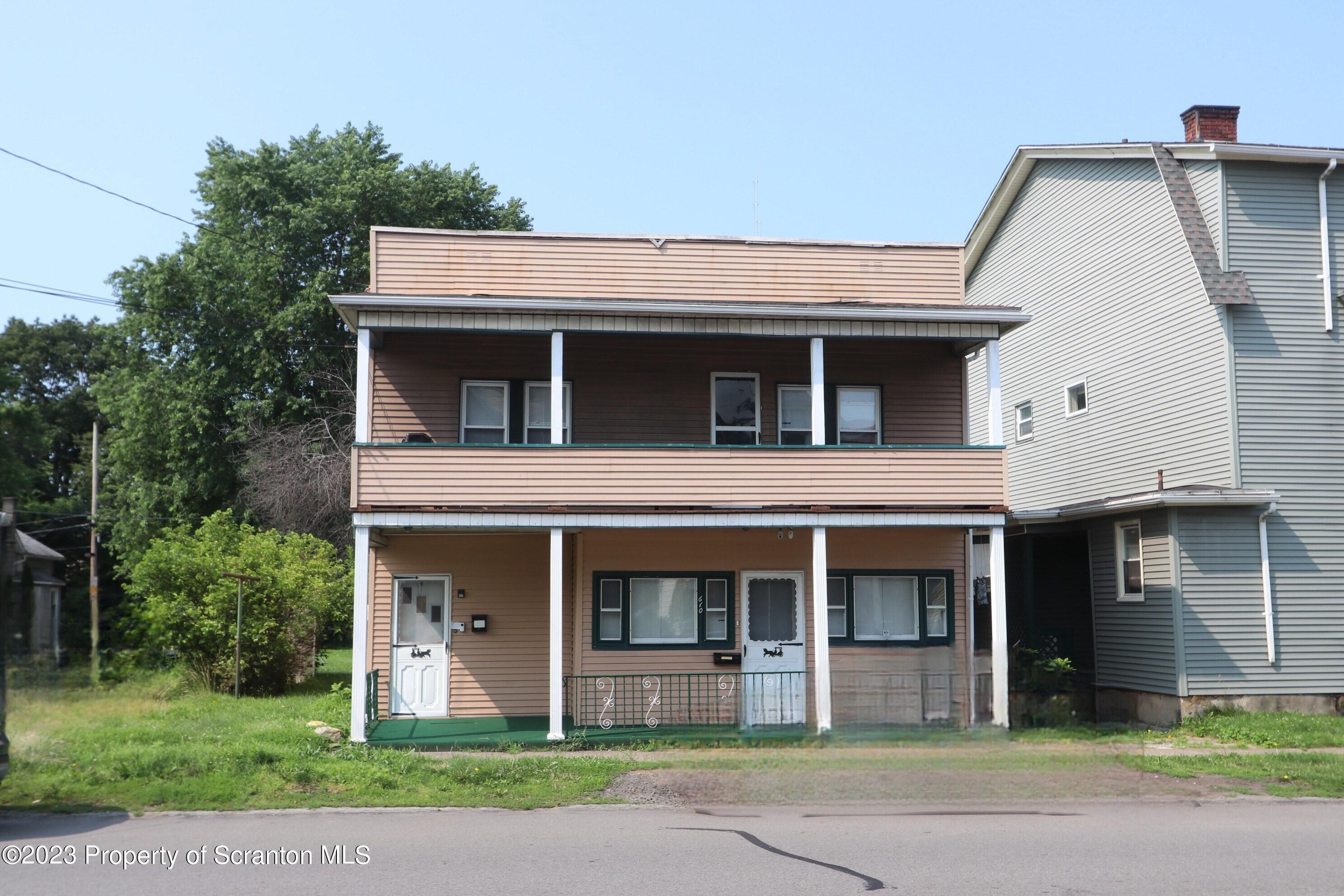 610 Moosic Street