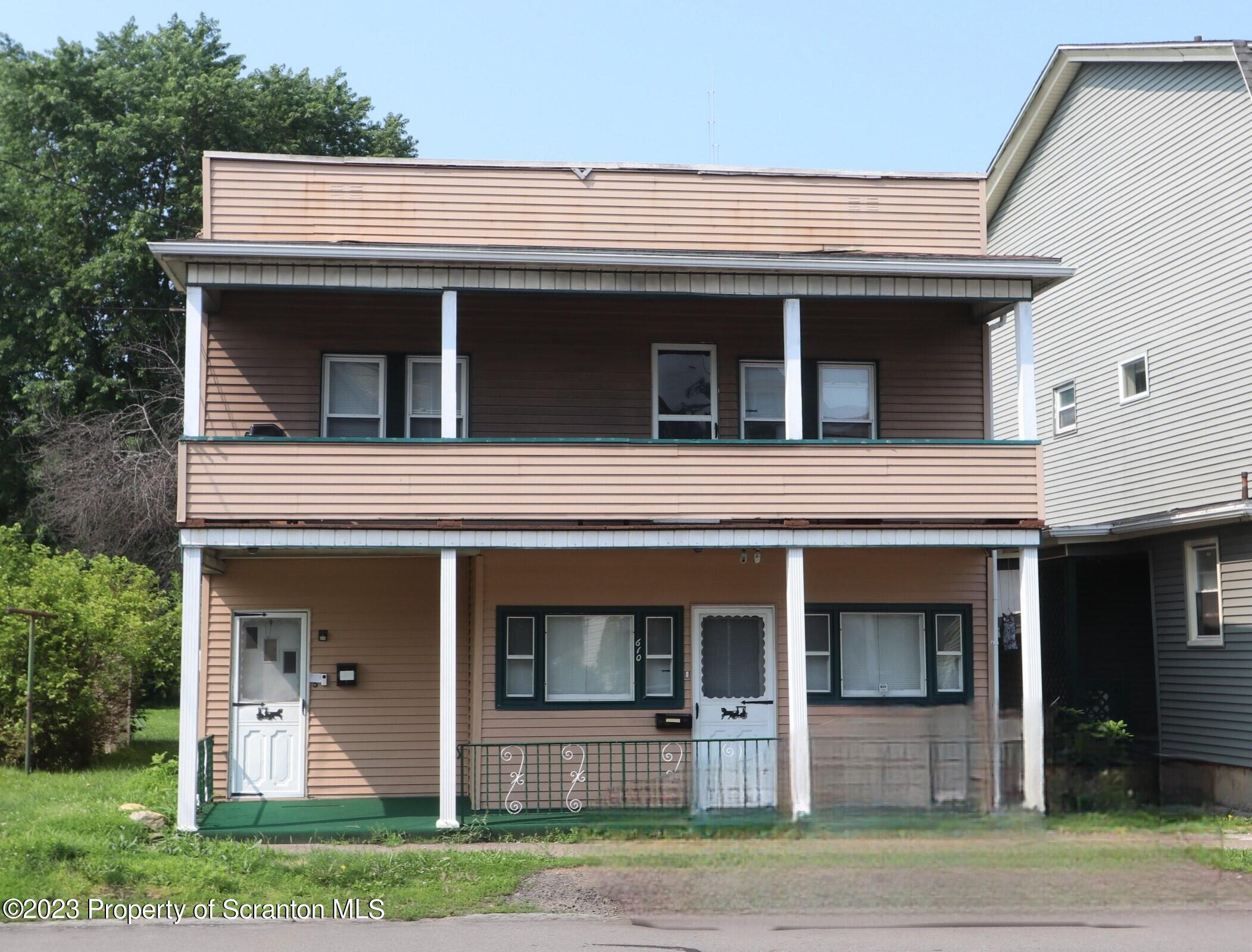 610 Moosic Street