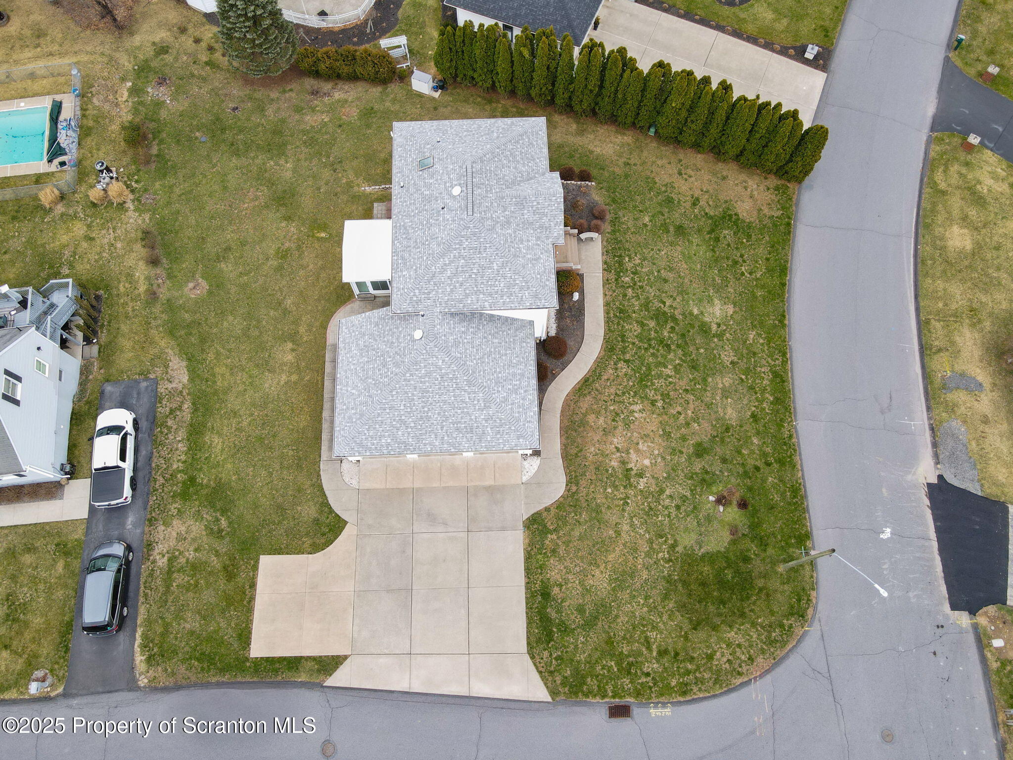 18 Oakwood Dr Drive