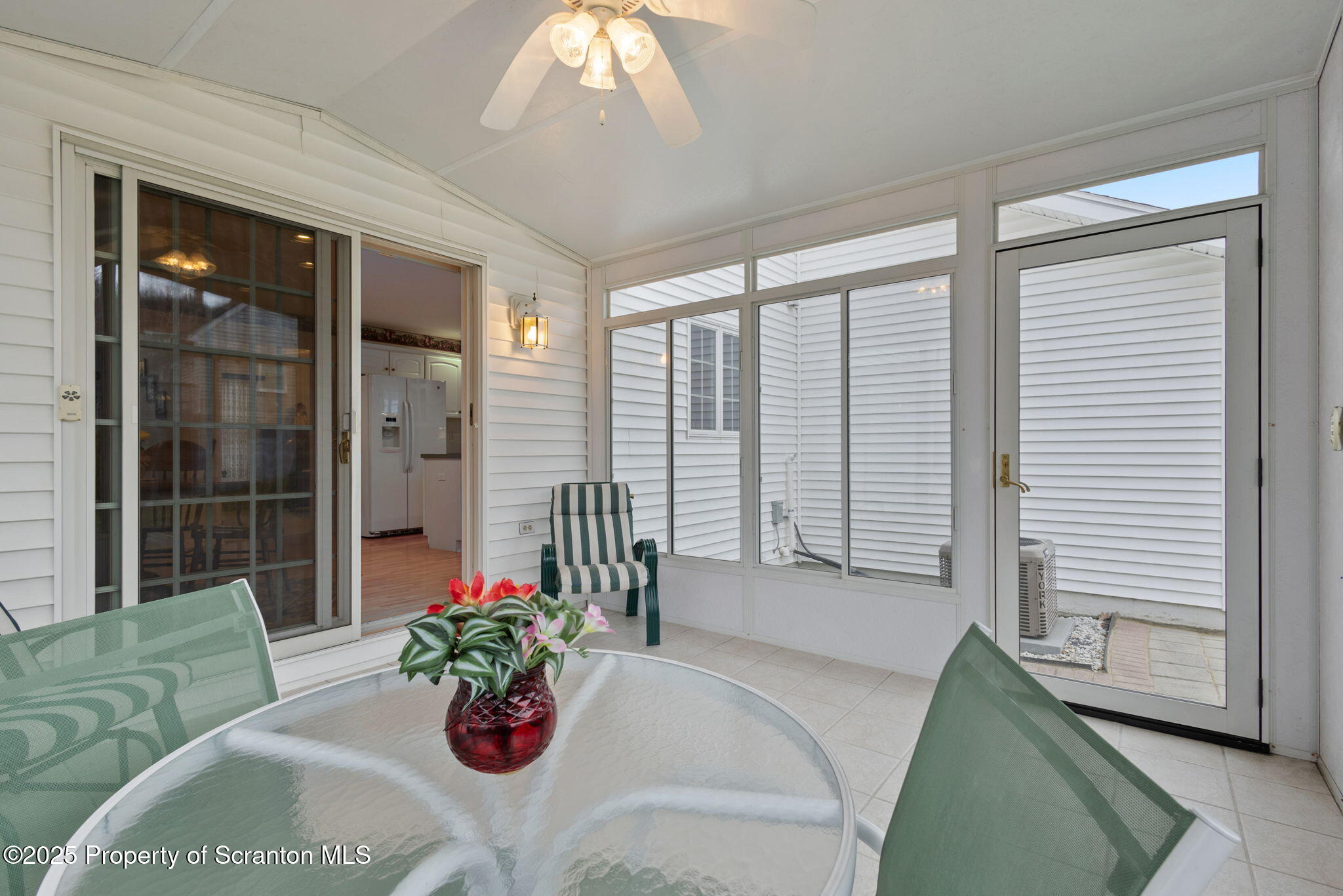 18 Oakwood Dr Drive