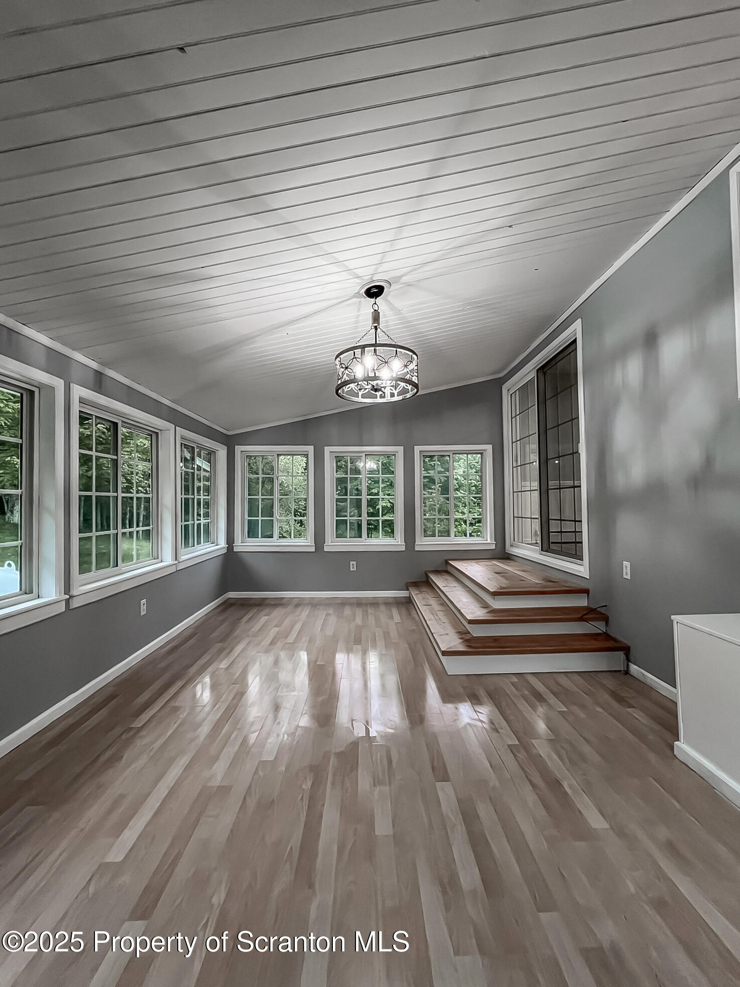 1446 Main Street Street