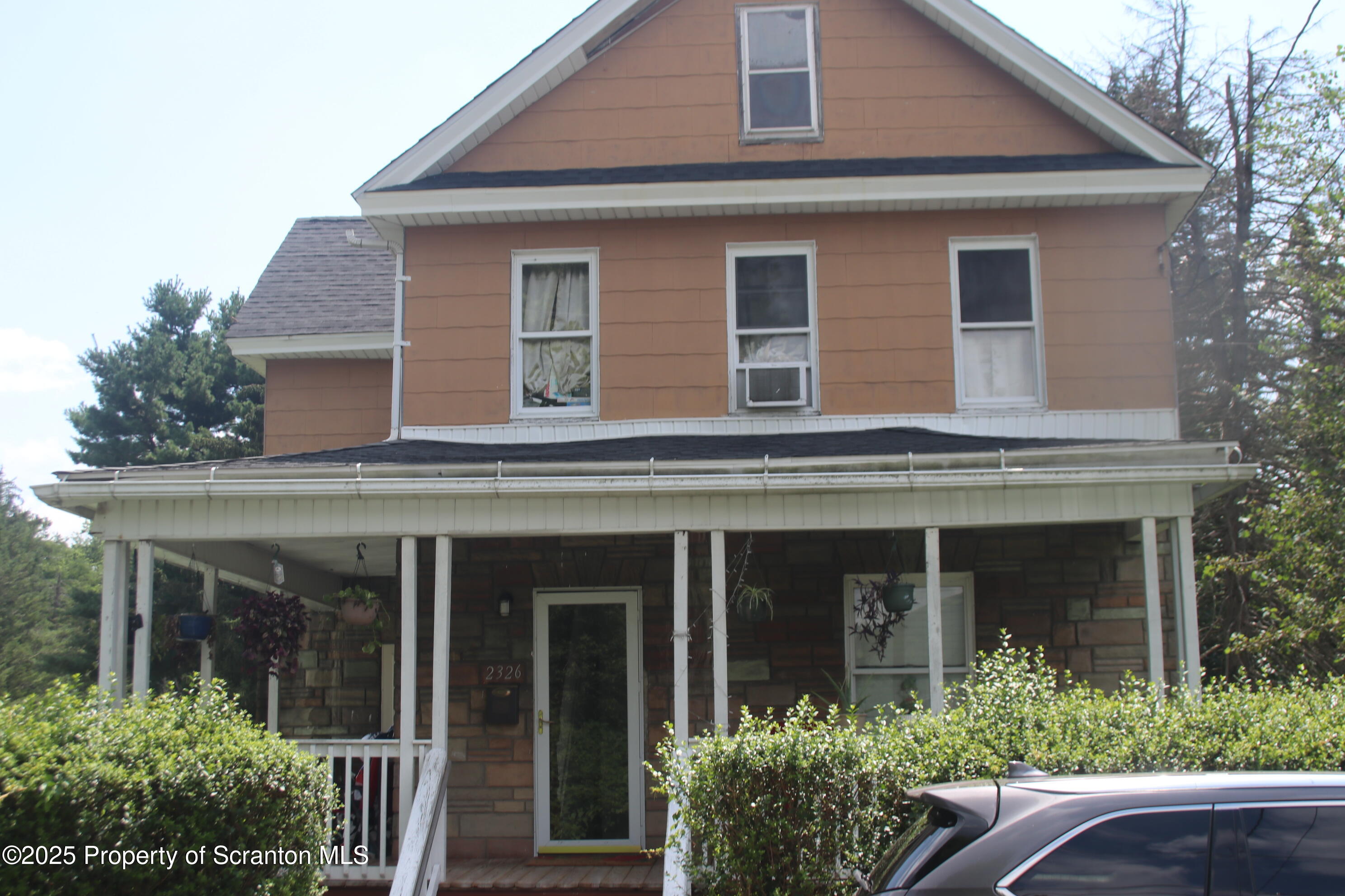 2326 Durkin Avenue Unit: L 4