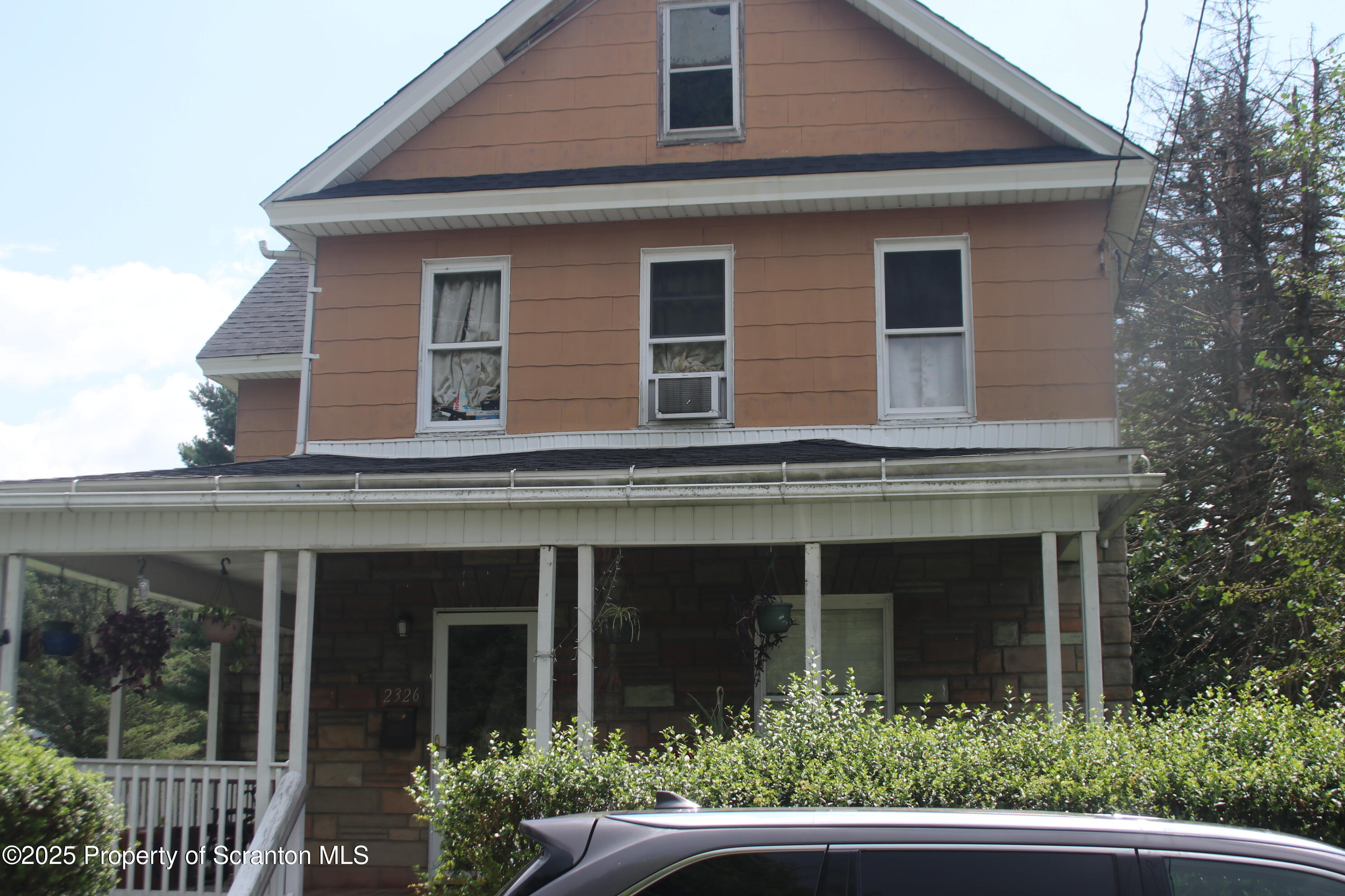 2326 Durkin Avenue Unit: L 4