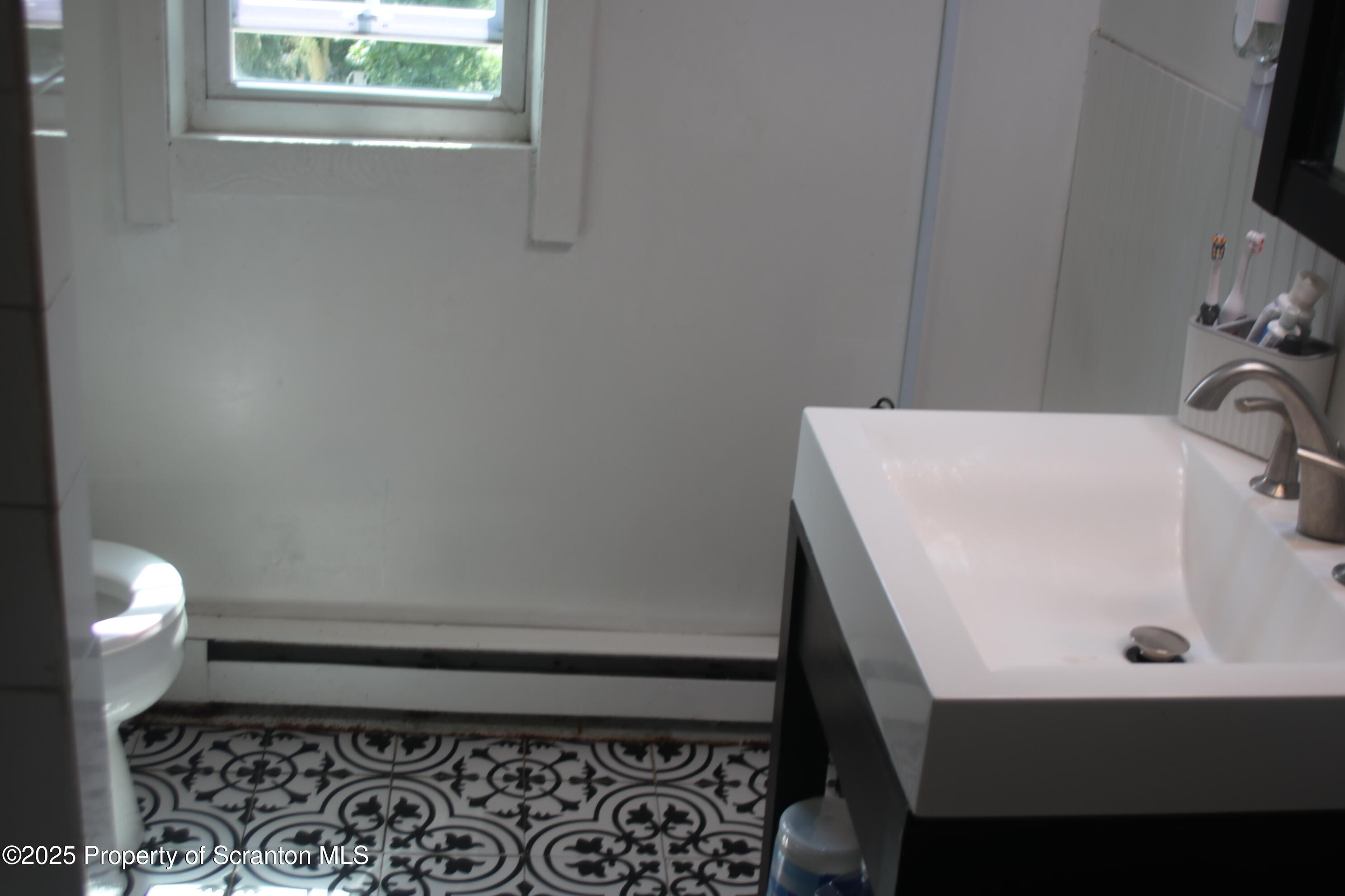 2326 Durkin Avenue Unit: L 4