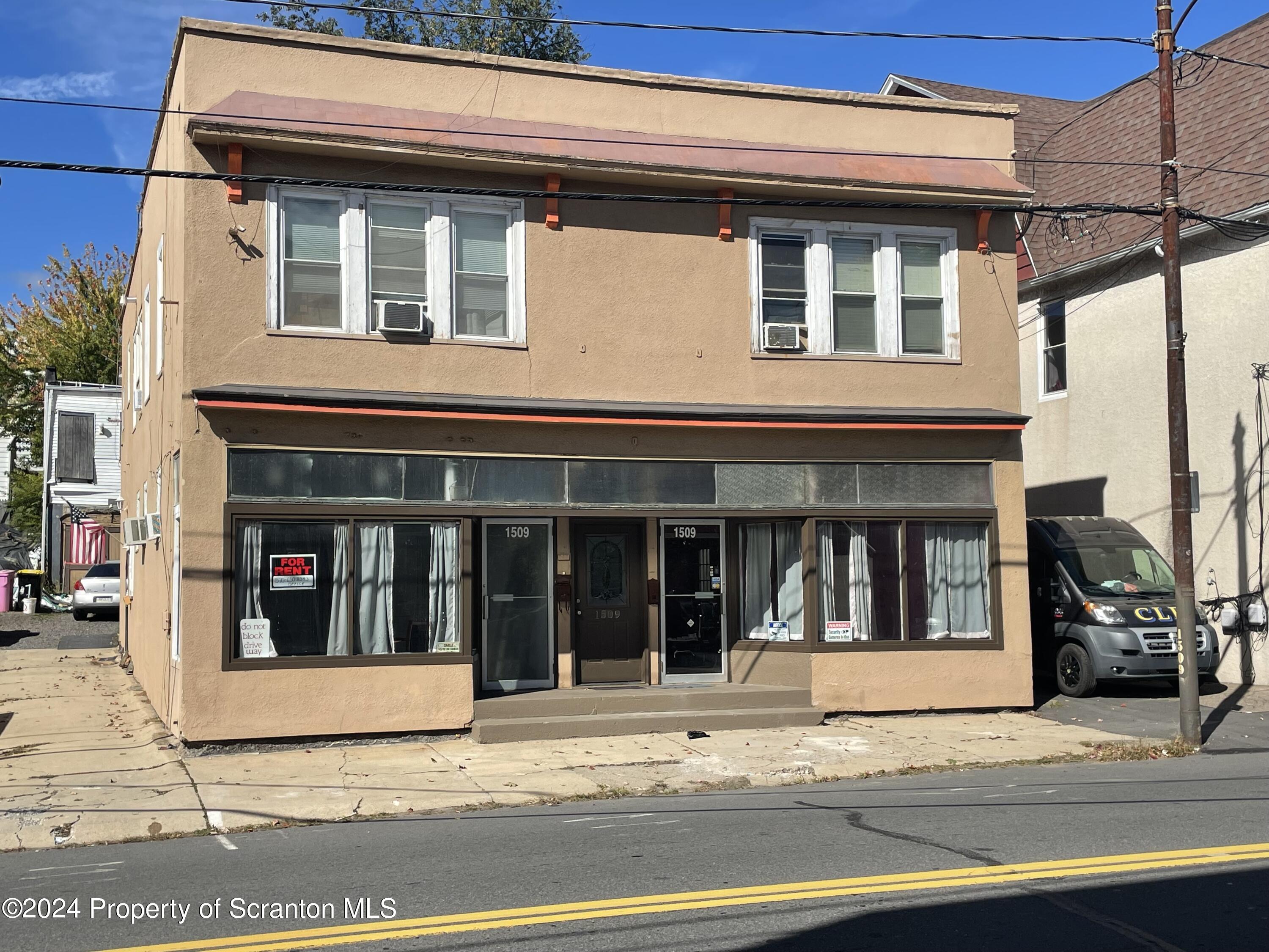 1509 N Main Avenue