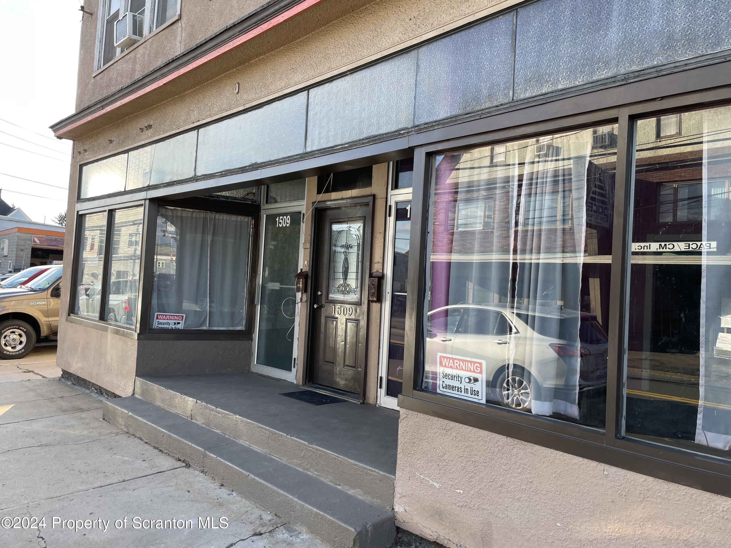 1509 N Main Avenue