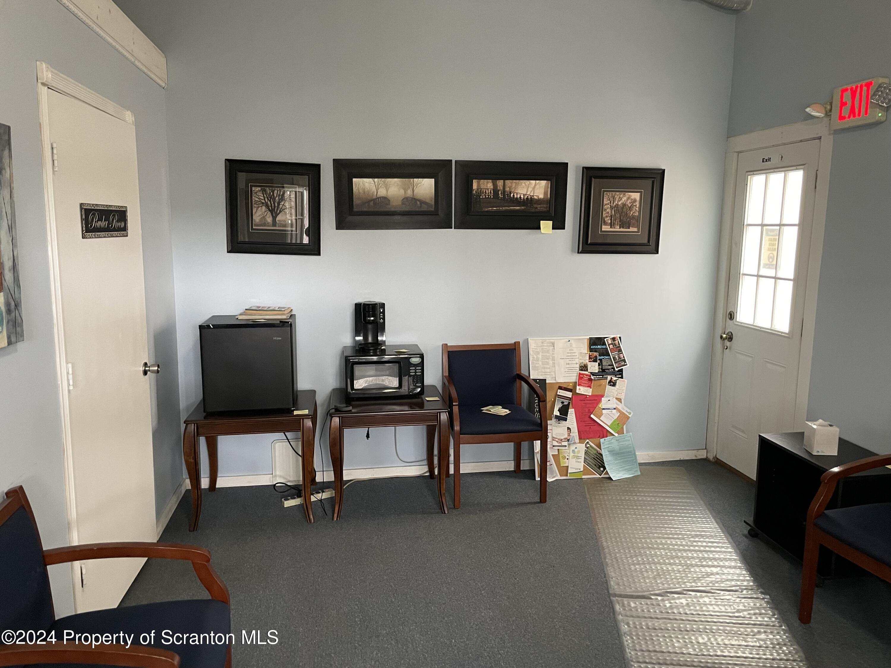 1509 N Main Avenue