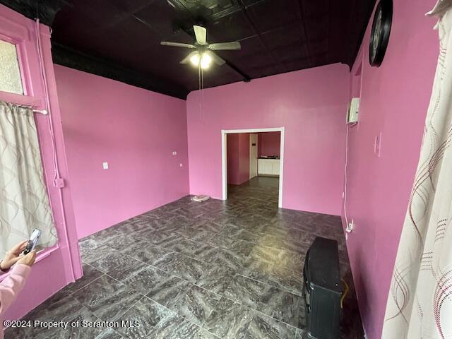 1509 N Main Avenue