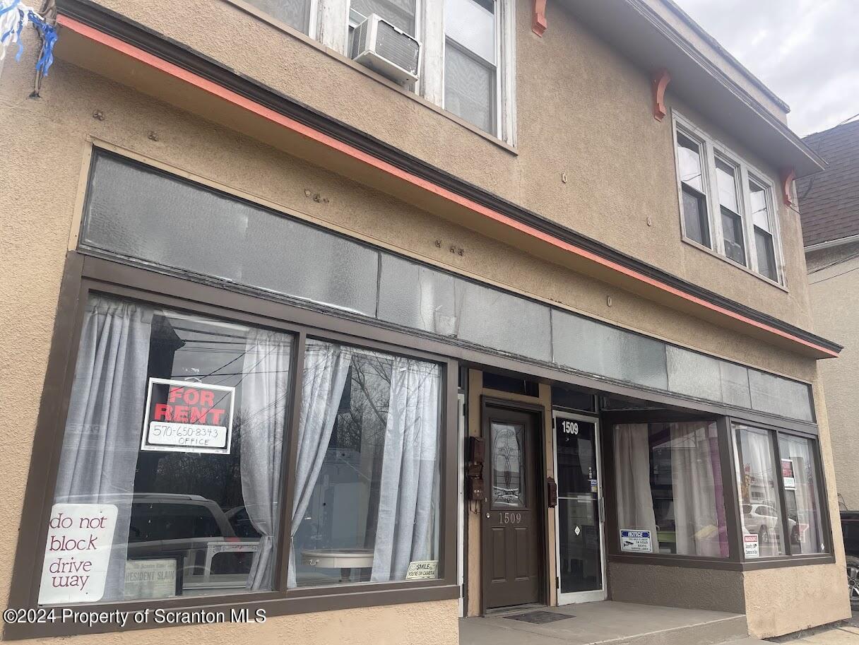 1509 N Main Avenue