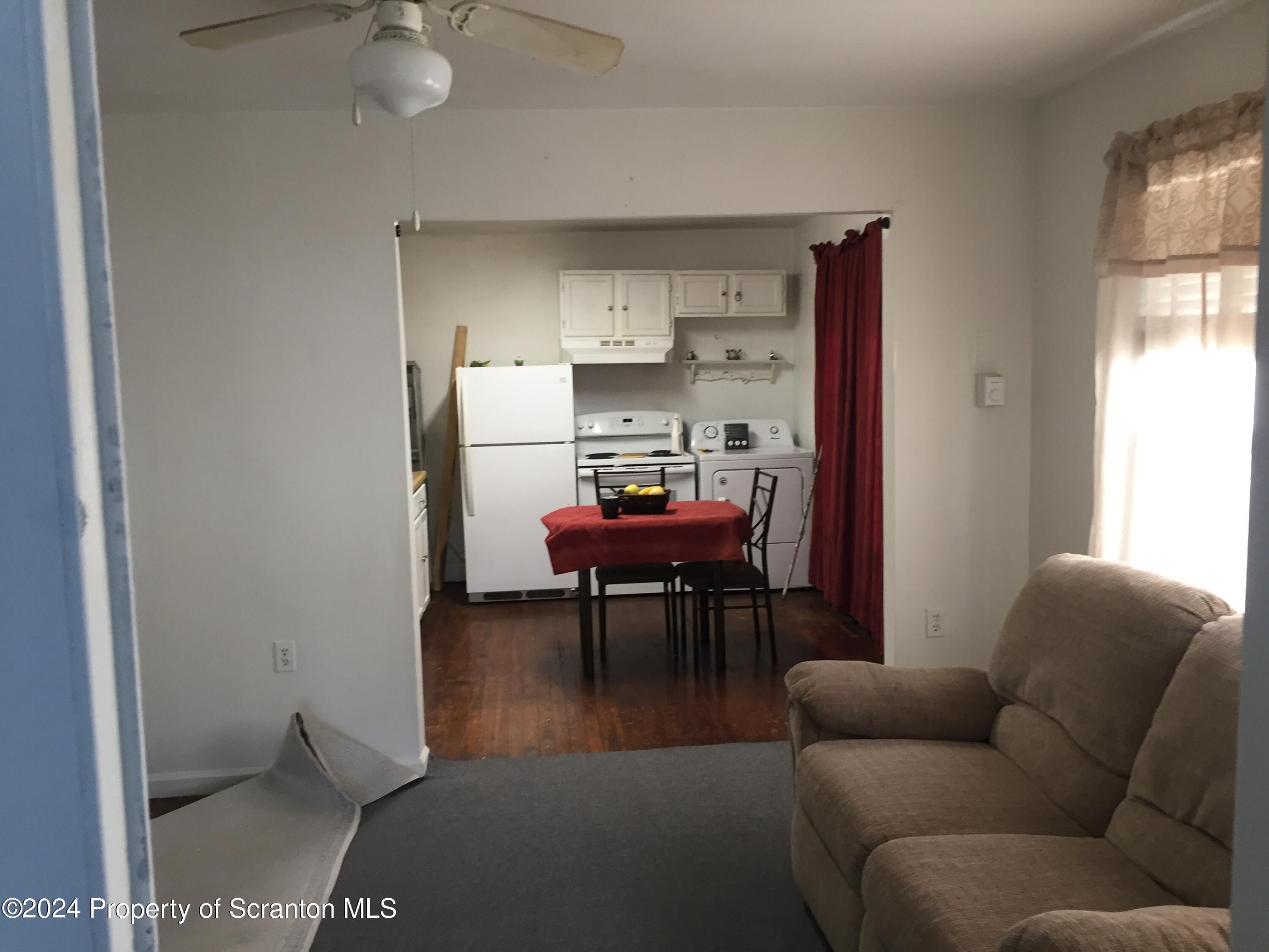 1509 N Main Avenue