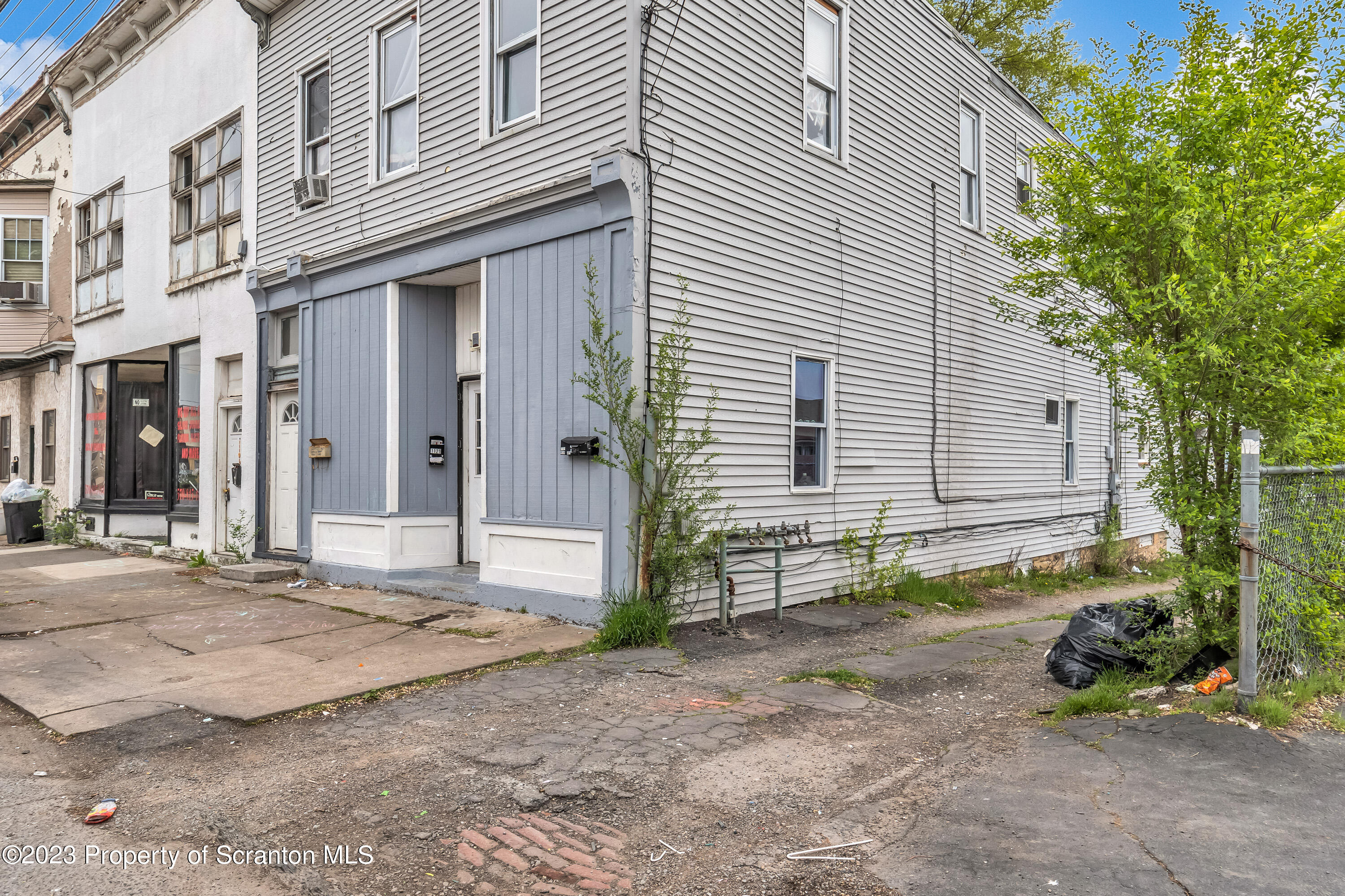 1121 Jackson Street