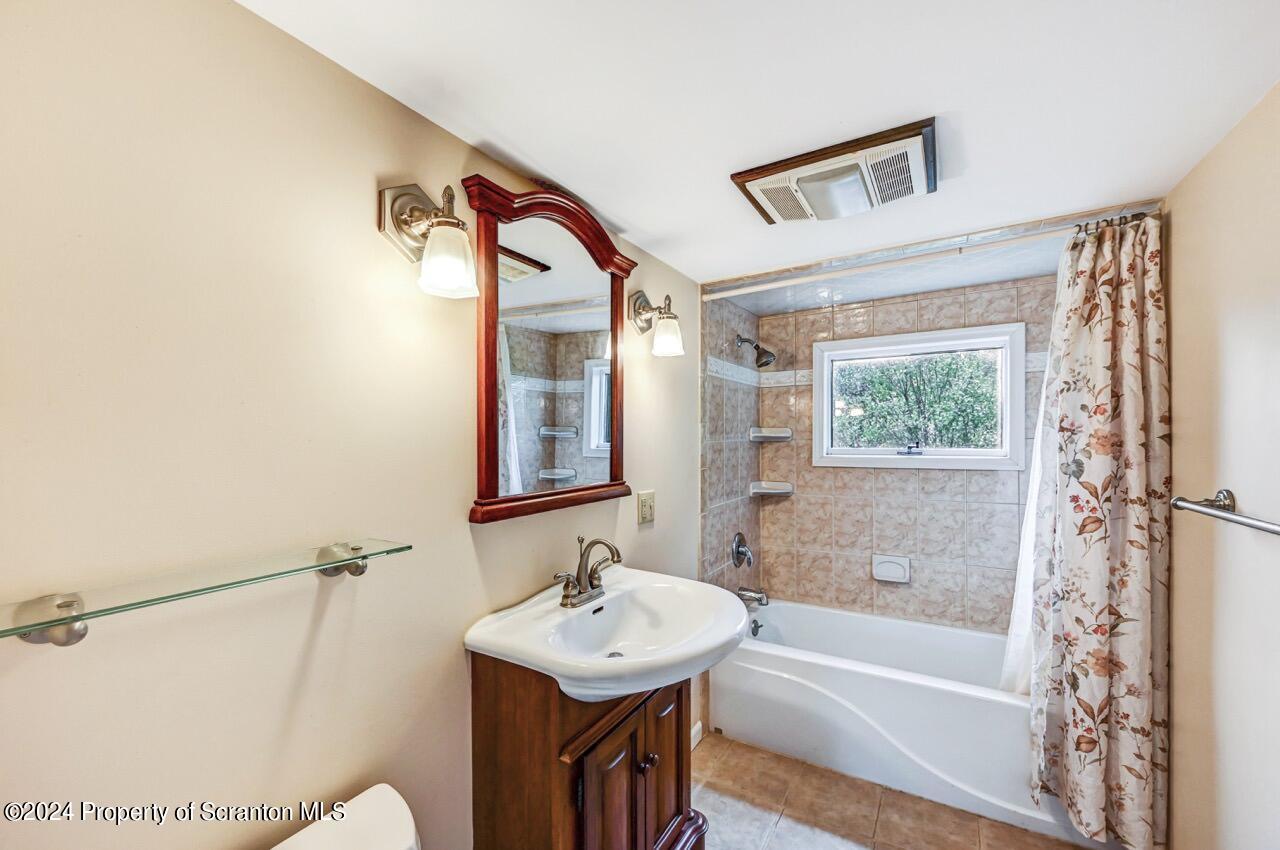 5580 BLOOMINGTON ROAD