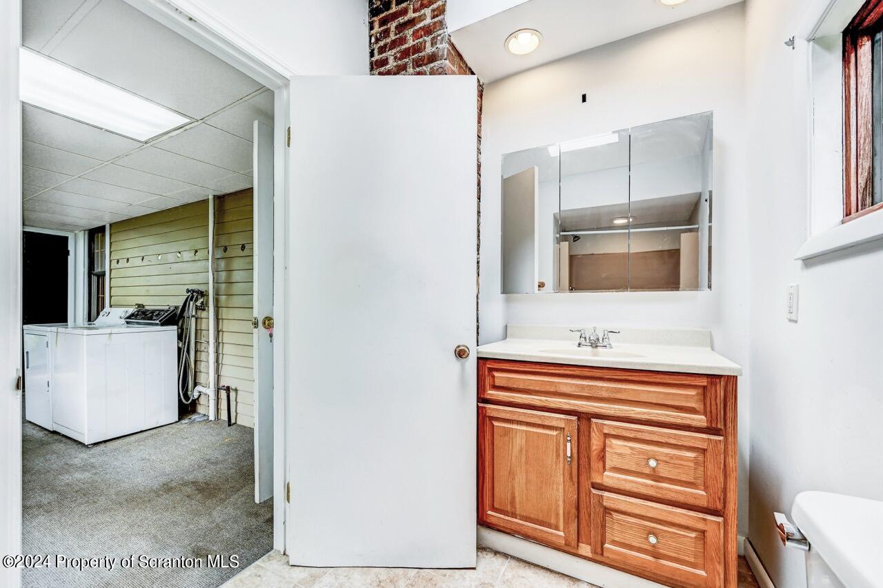 5580 BLOOMINGTON ROAD