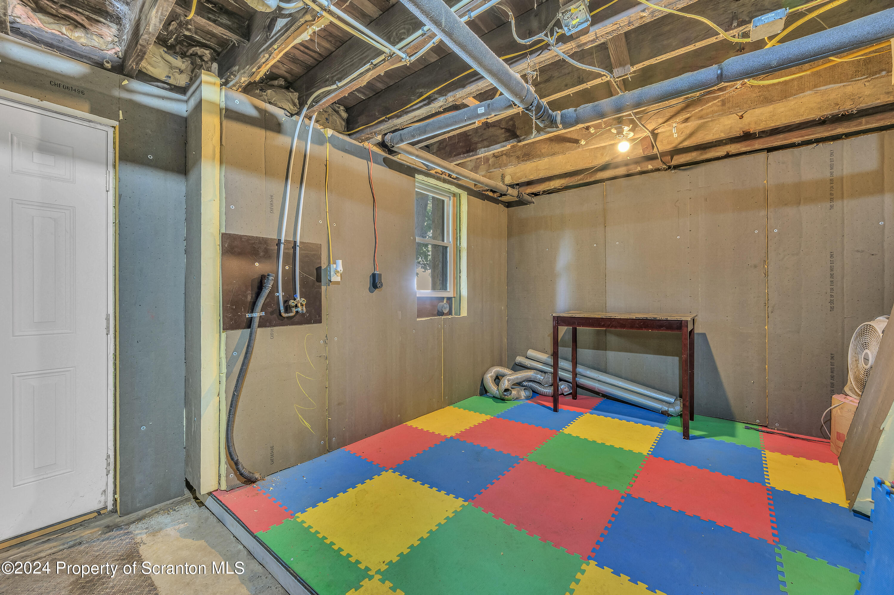 2507 Olyphant Avenue