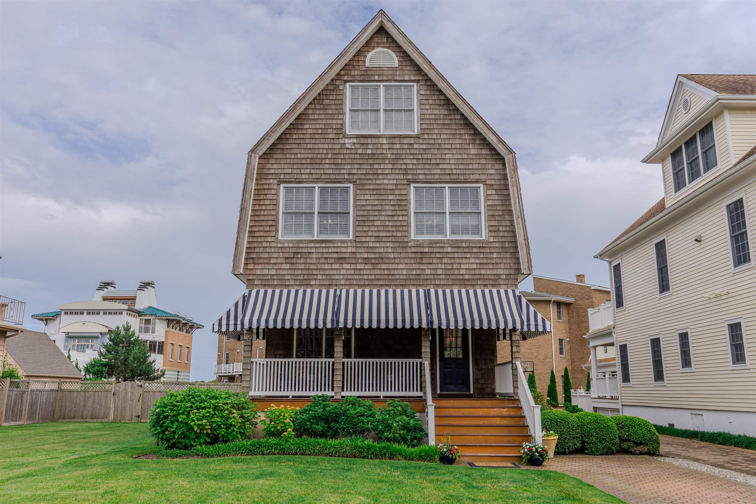 1208 New Jersey Avenue