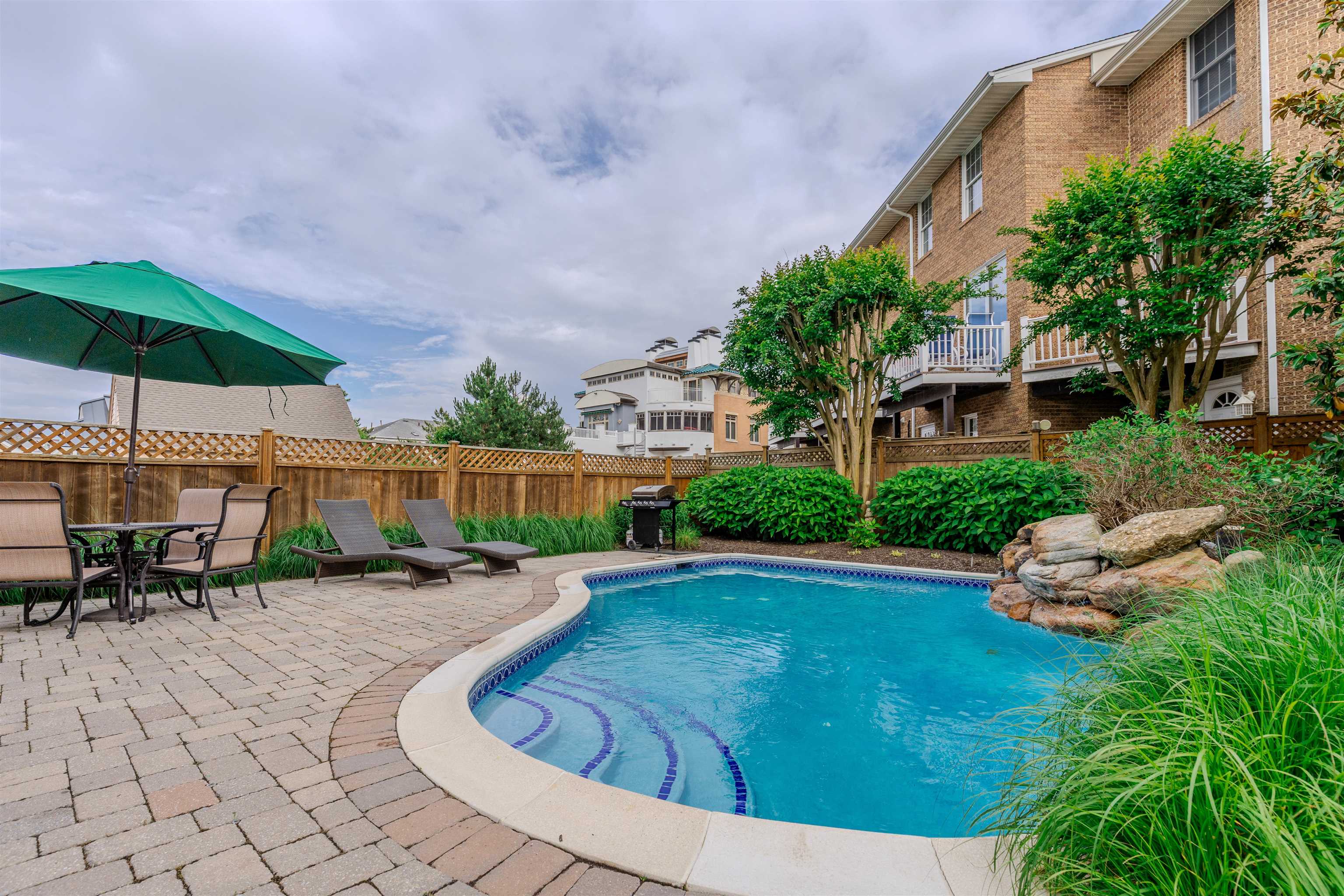 1208 New Jersey Avenue