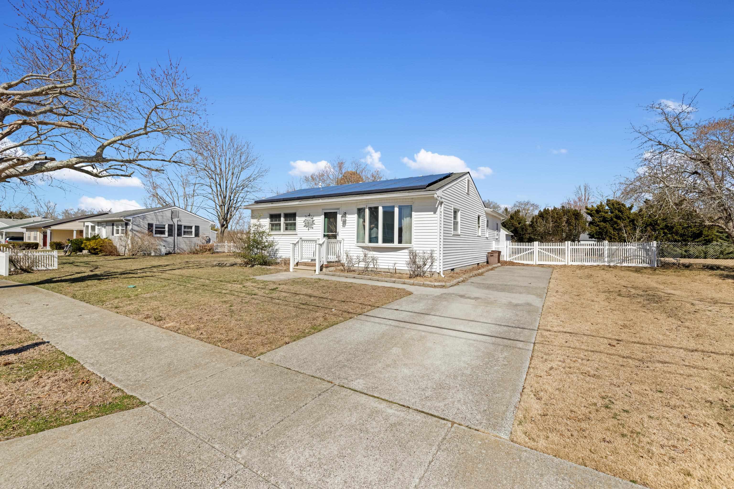 82 Beachhurst Drive